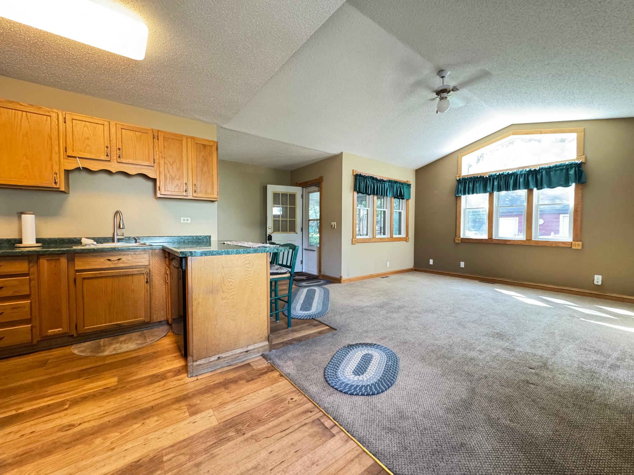 830 Sandhurst Drive W Property Photo 9