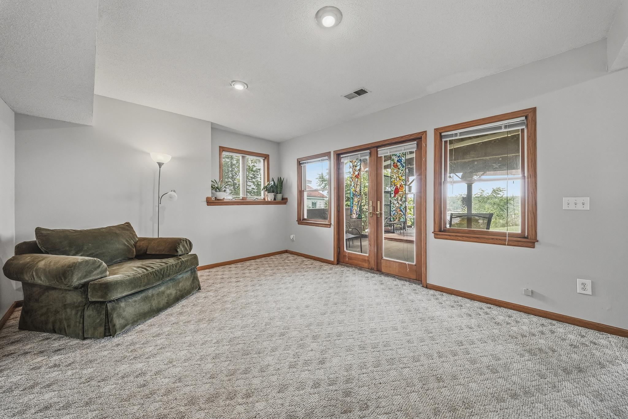209 3rd Street Property Photo 43