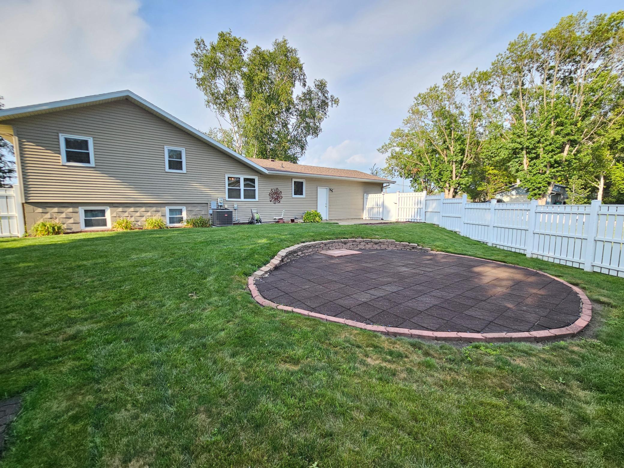 904 Willmar Avenue Se Property Photo 24
