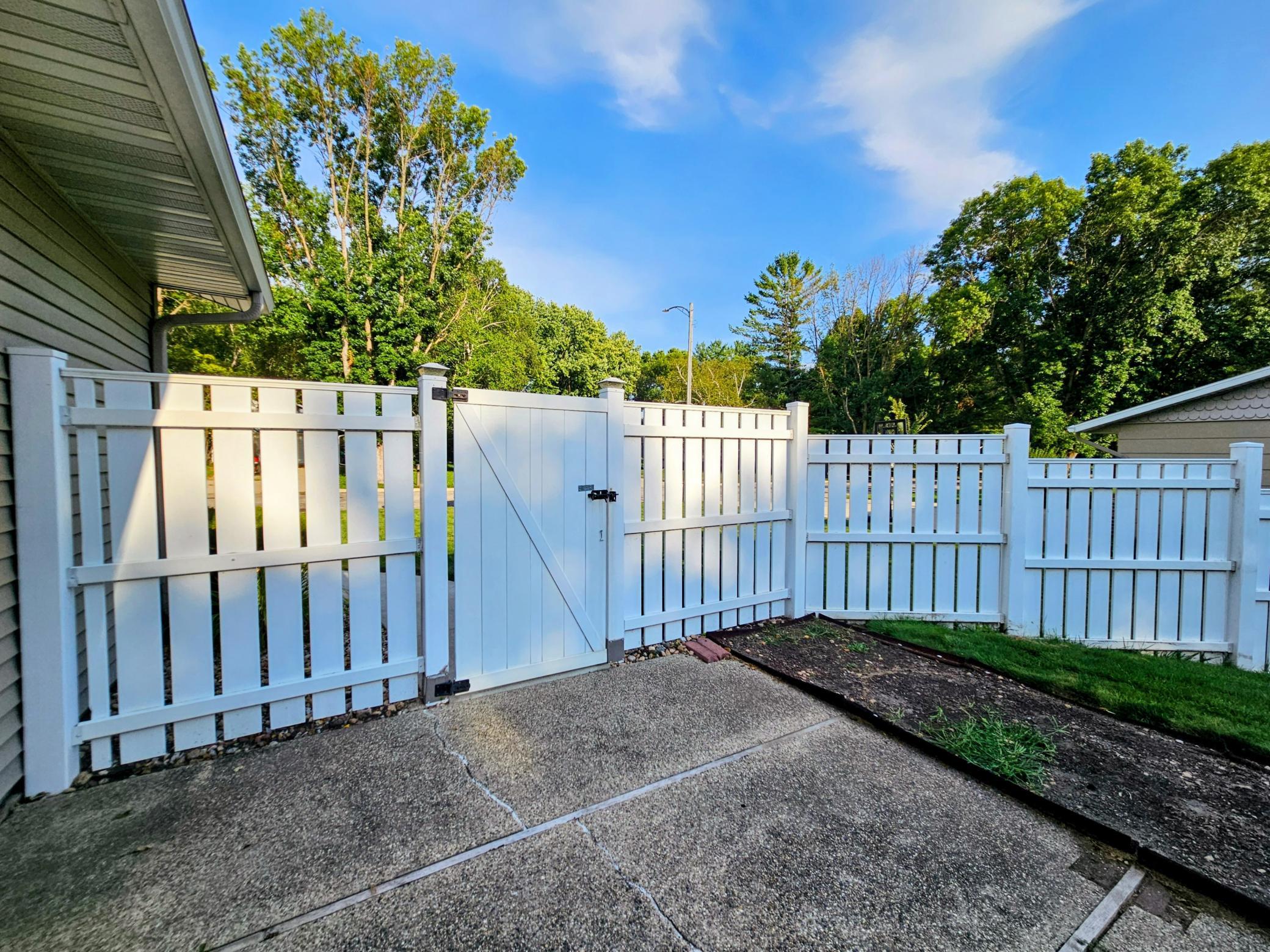 904 Willmar Avenue Se Property Photo 28