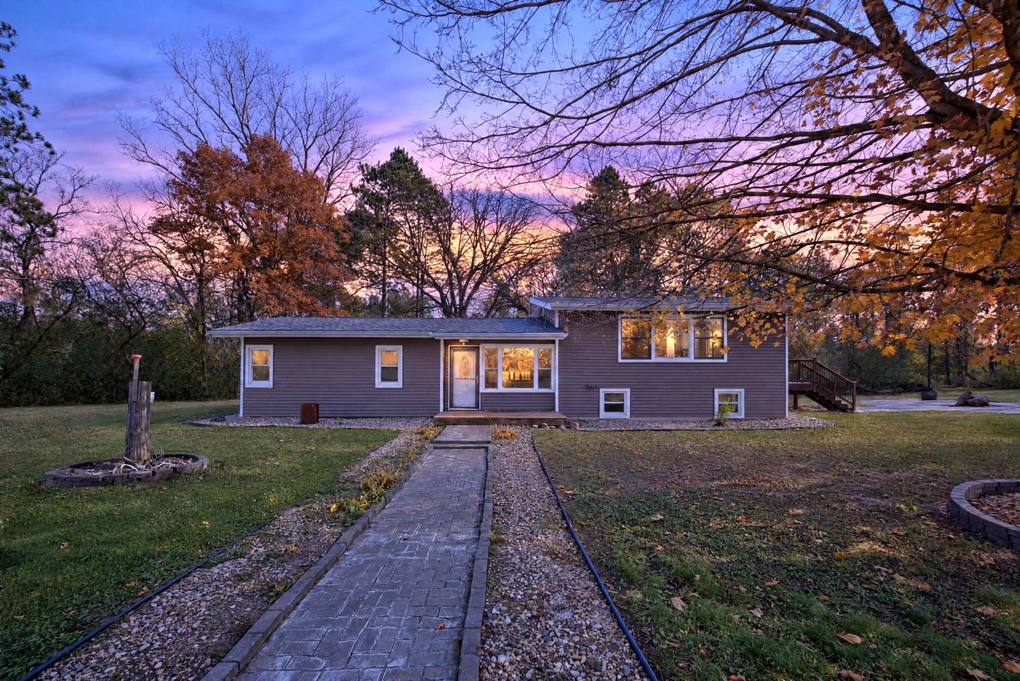 3425 Pinewood Road Se Property Photo 1