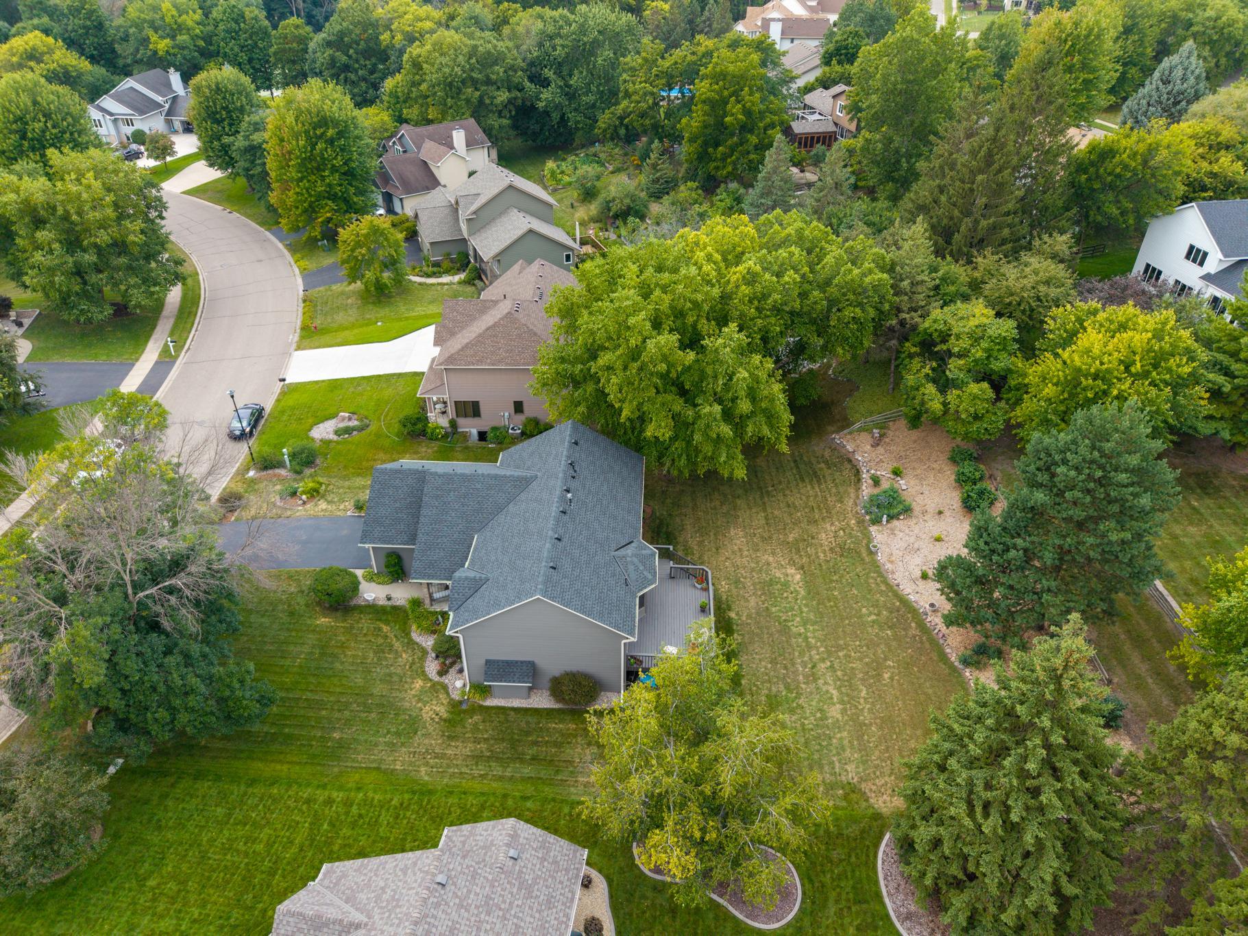 1123 Ridge Bluff Drive Property Photo 44