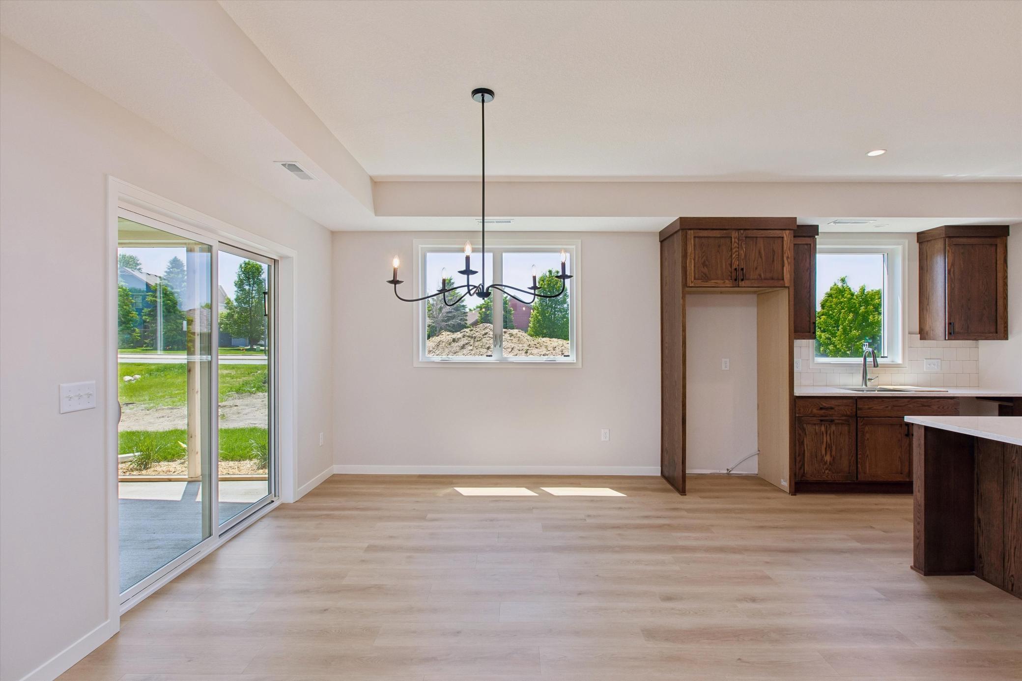 2015 Erie Drive Property Photo 11