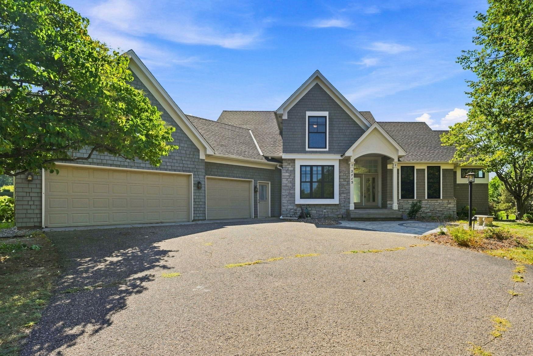 2715 Edgewater Bay Property Photo 1