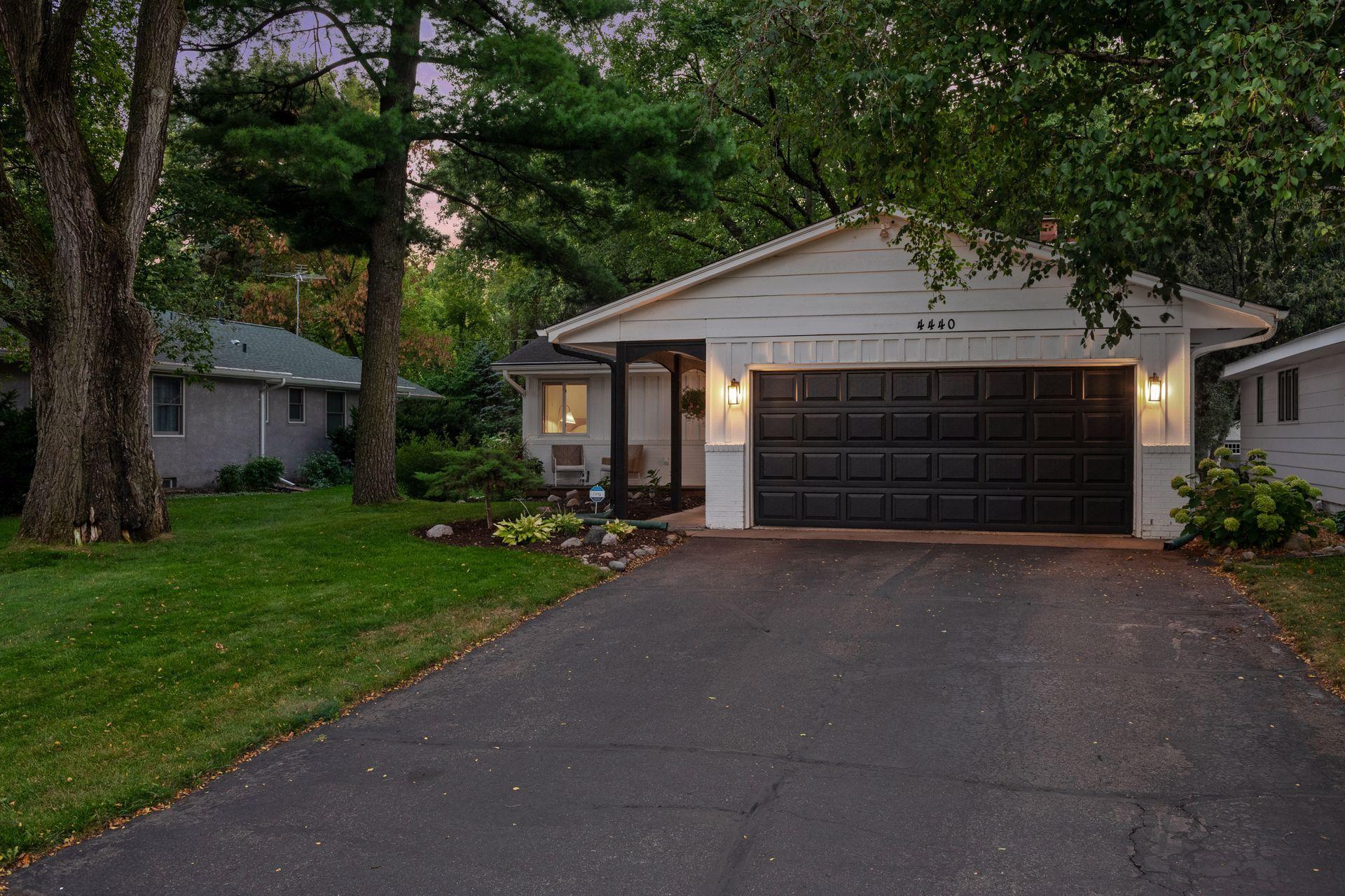 4440 Vandervork Avenue Property Photo 4