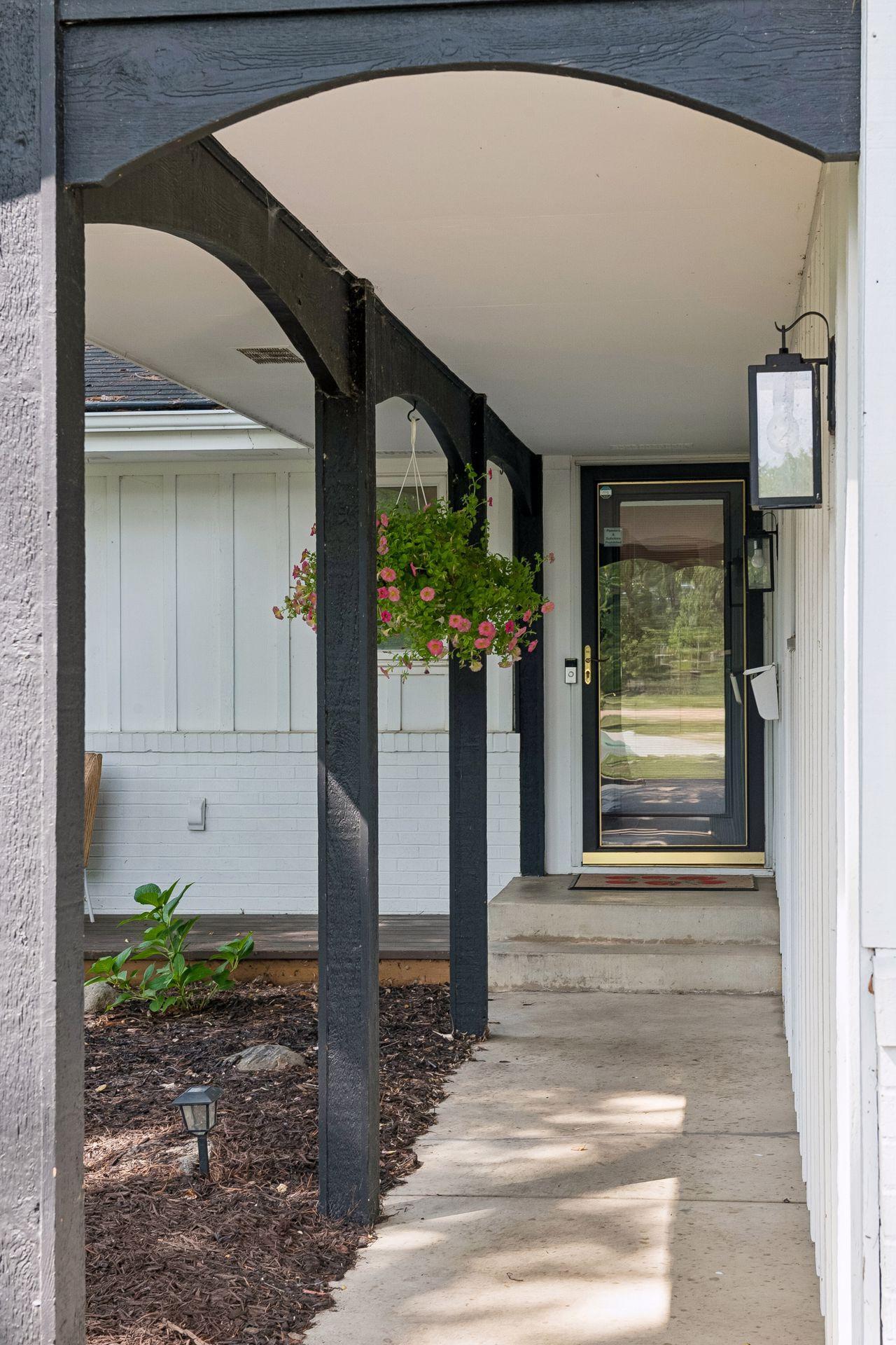 4440 Vandervork Avenue Property Photo 11