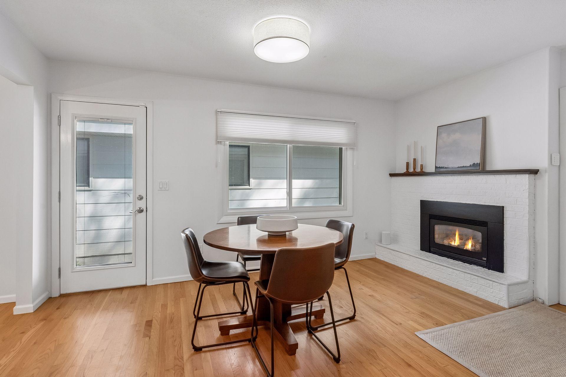 4440 Vandervork Avenue Property Photo 17