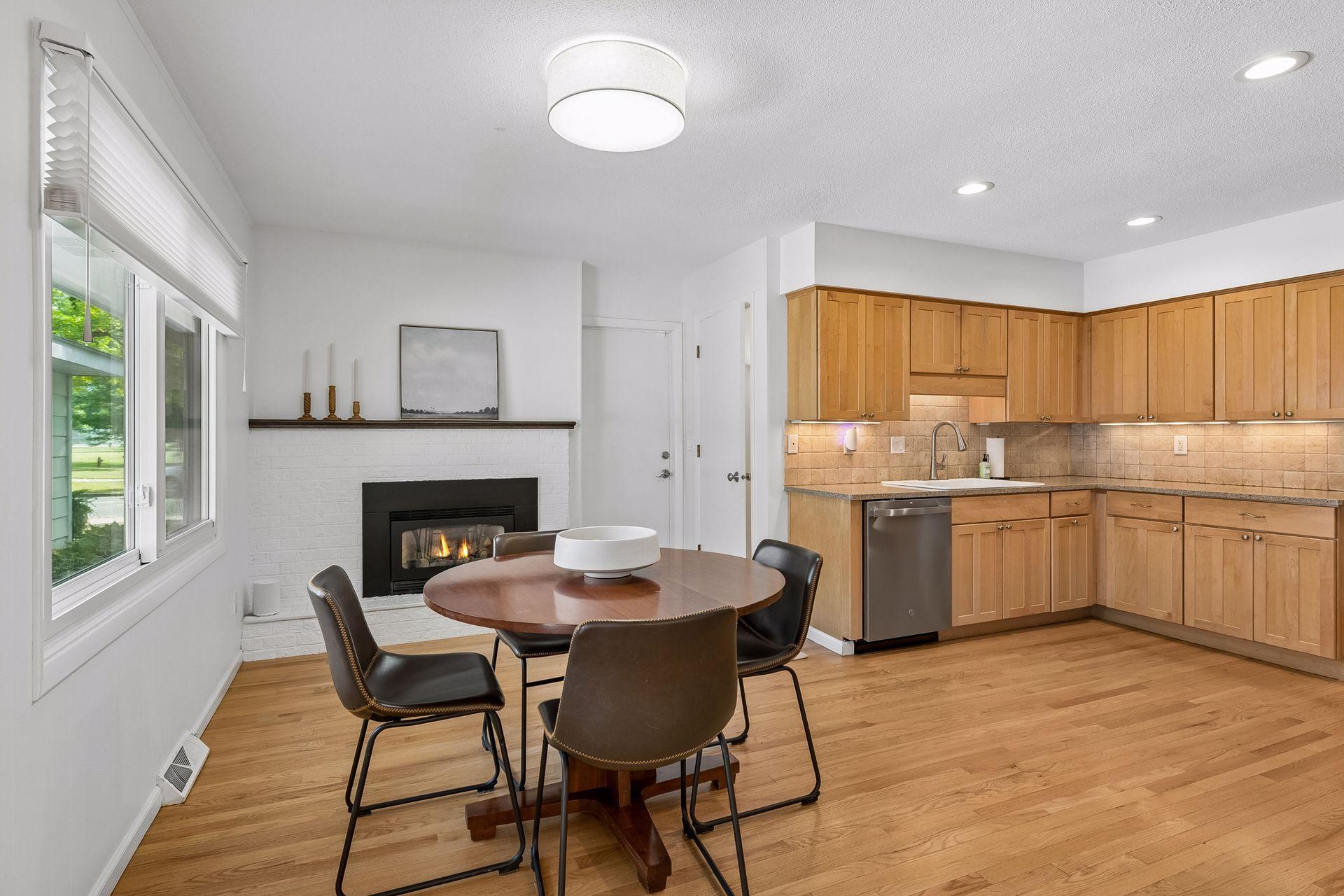 4440 Vandervork Avenue Property Photo 18