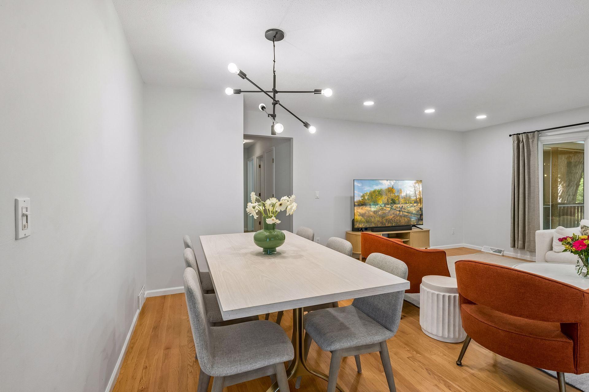 4440 Vandervork Avenue Property Photo 21