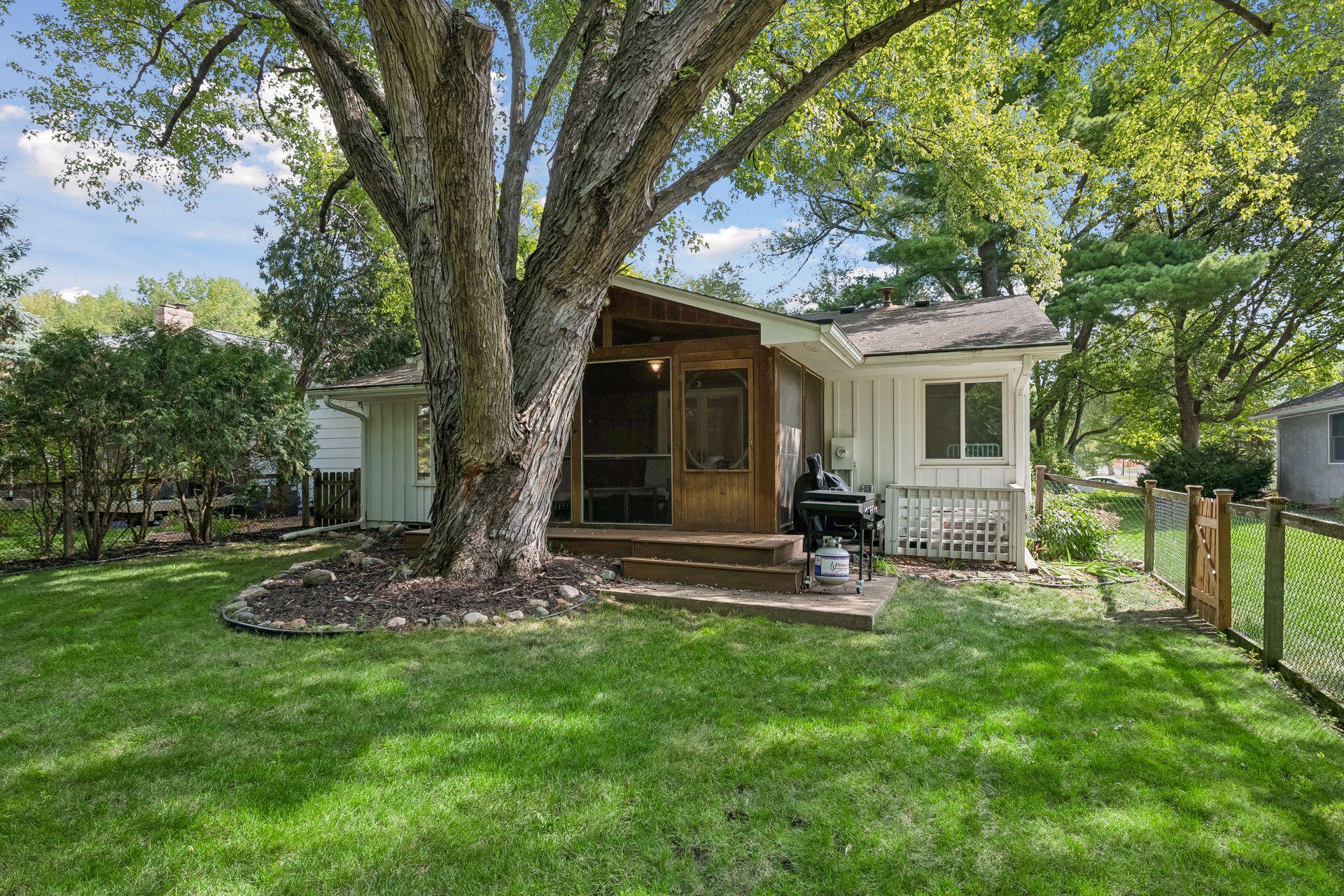 4440 Vandervork Avenue Property Photo 51