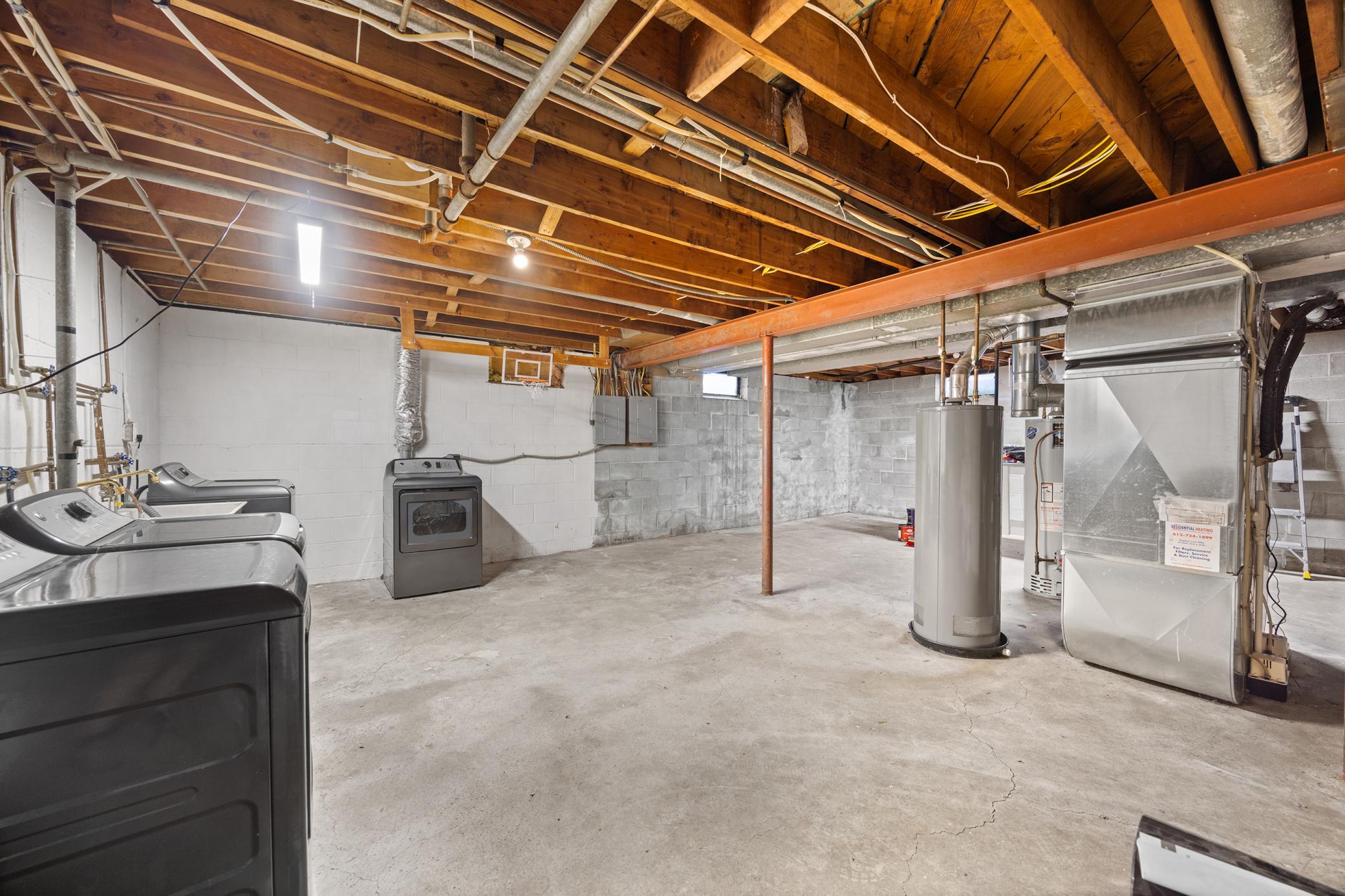 5936 Washburn Avenue S Property Photo 15