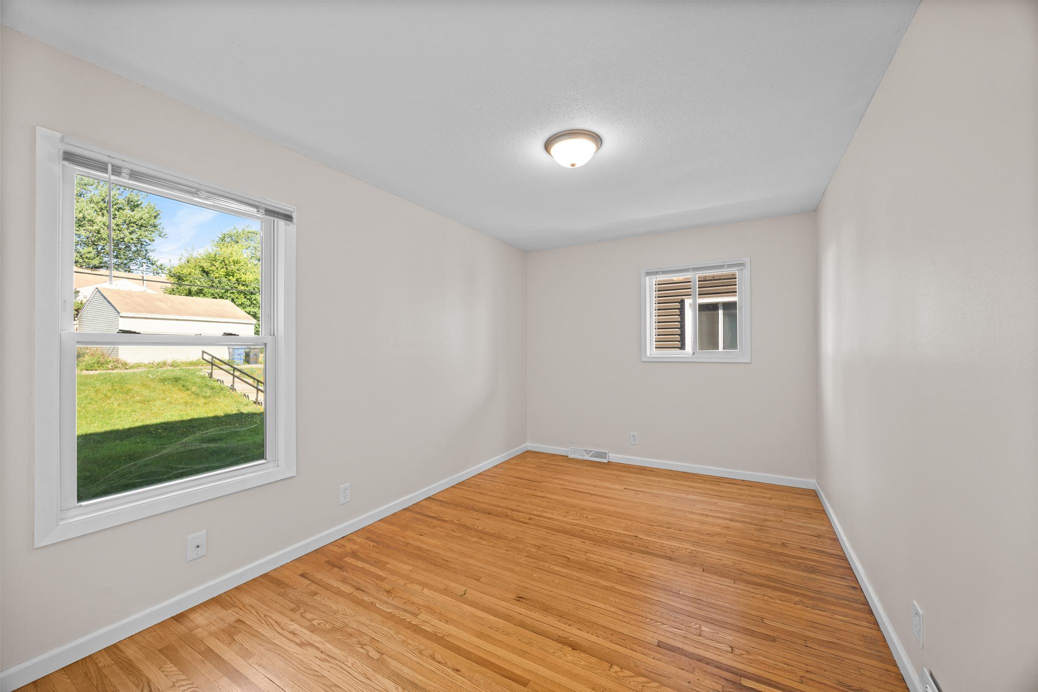 5936 Washburn Avenue S Property Photo 22