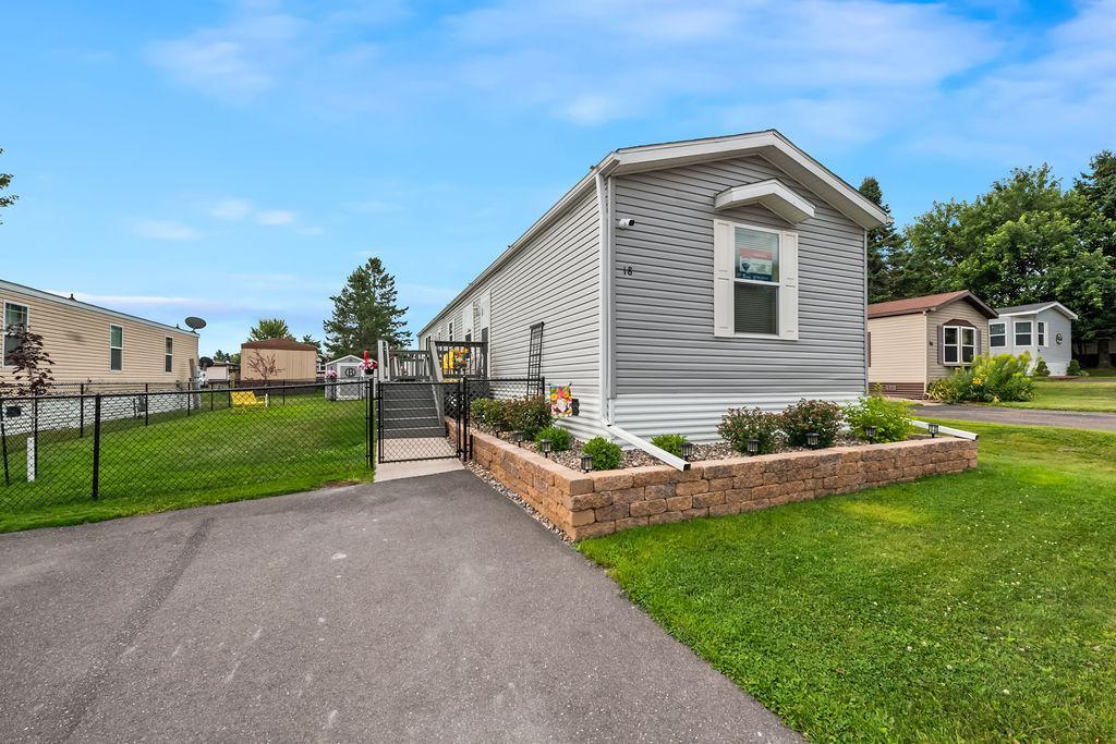 18 Kalmia Drive Property Photo 19