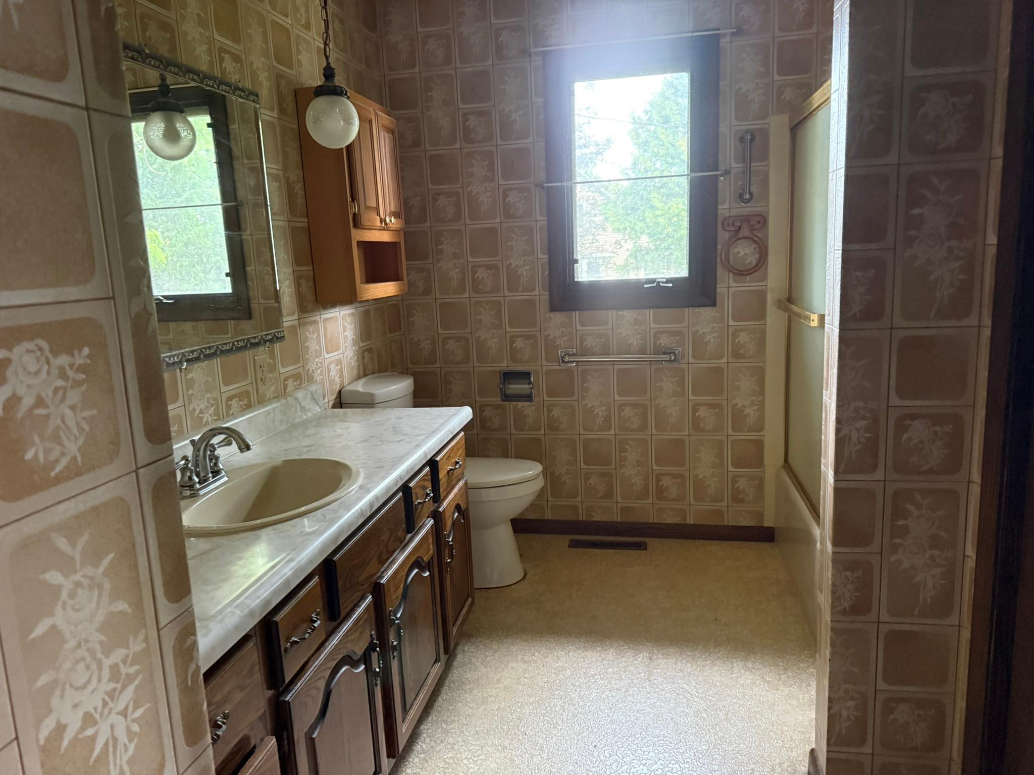 388 E Main Street Property Photo 17