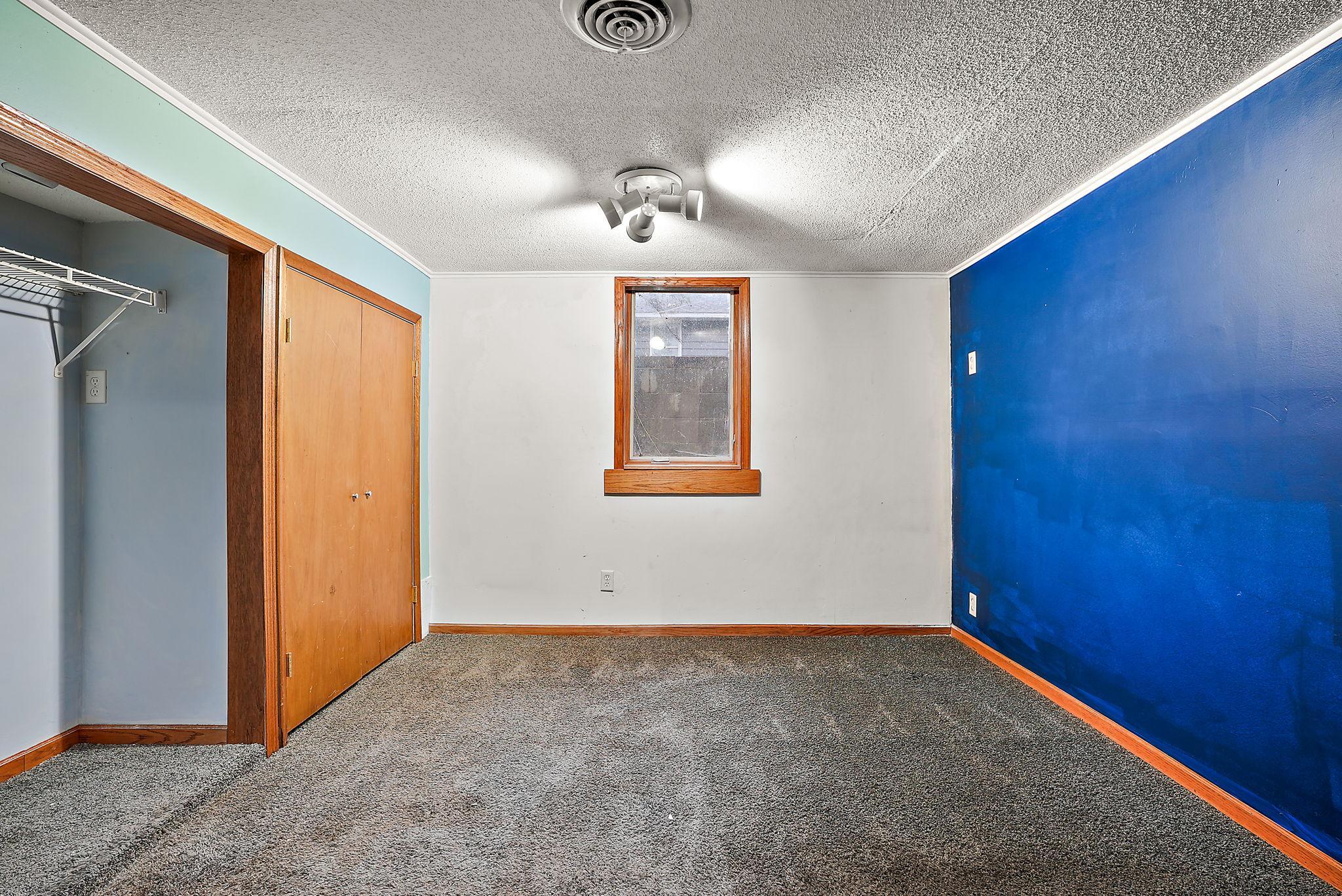 15717 Clayton Avenue E Property Photo 42