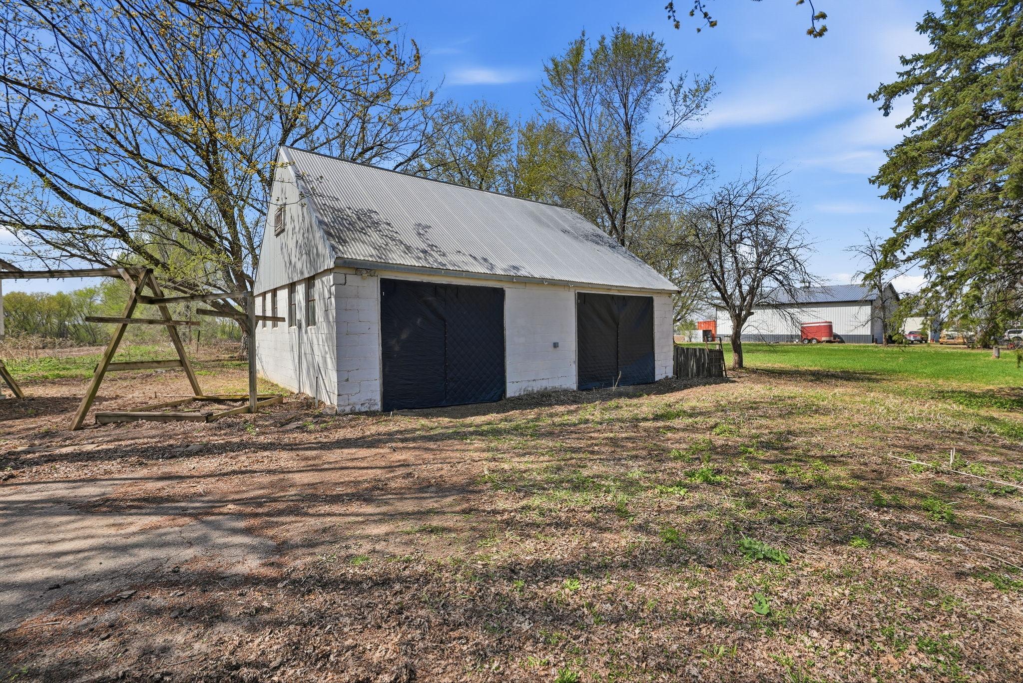 15717 Clayton Avenue E Property Photo 45