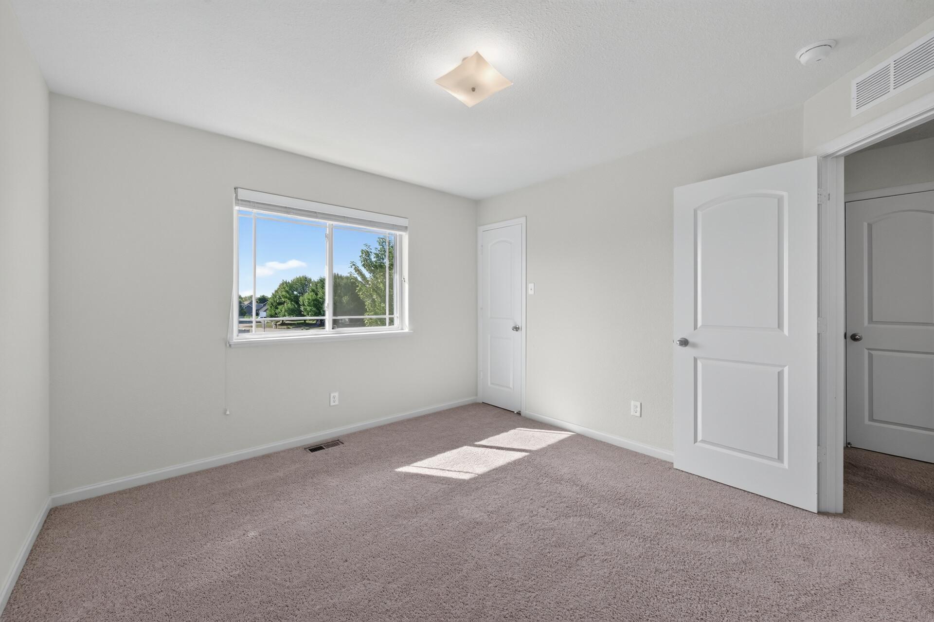 19077 Eagle Lake Road S Property Photo 20