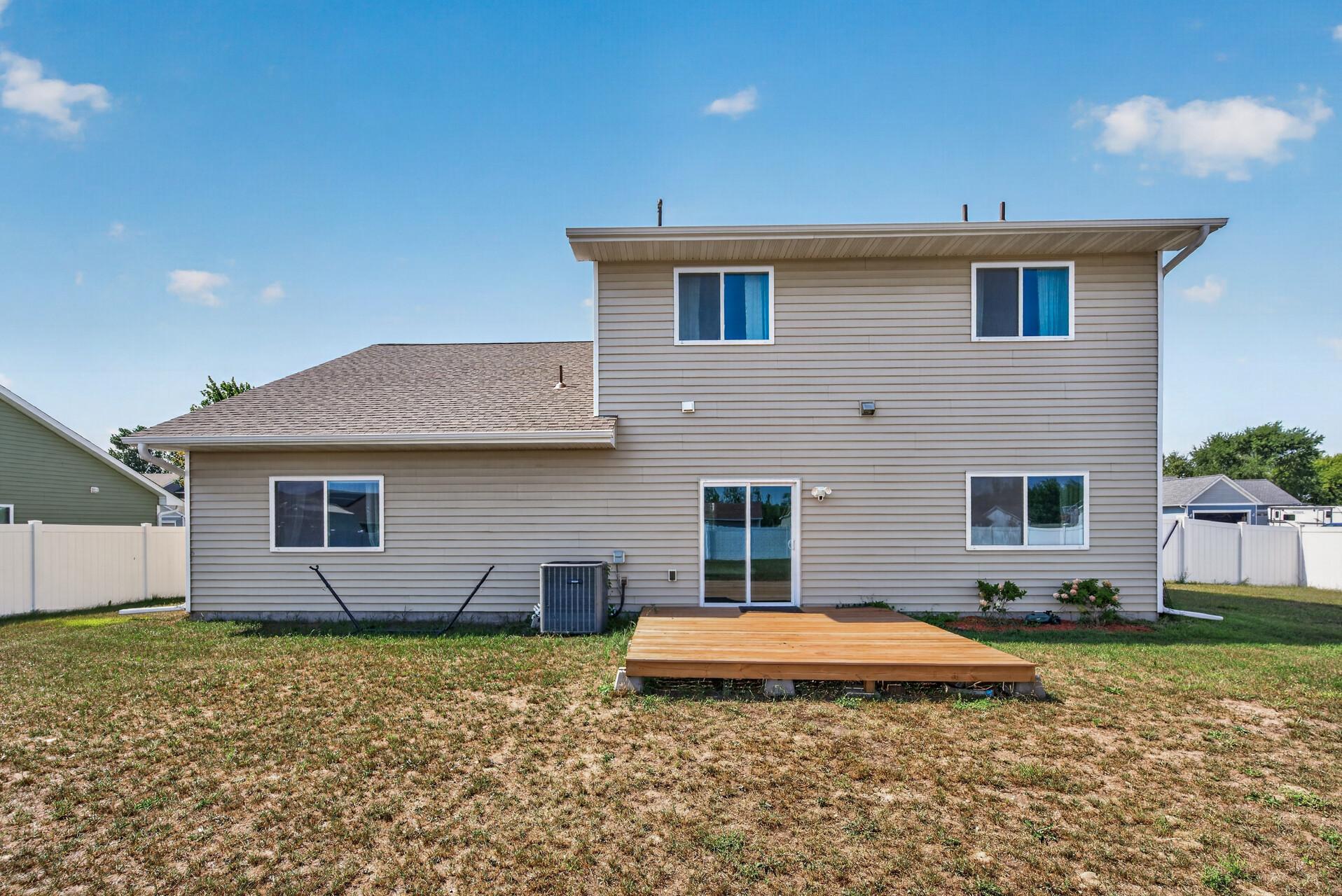 19077 Eagle Lake Road S Property Photo 34