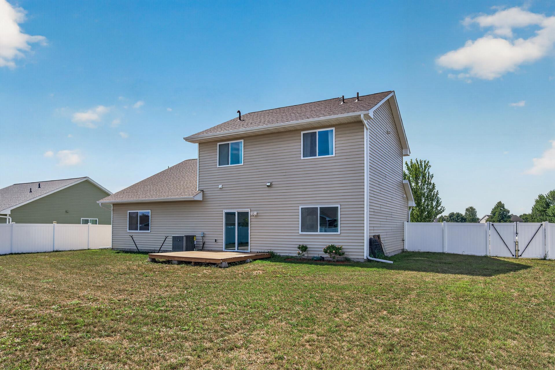 19077 Eagle Lake Road S Property Photo 41
