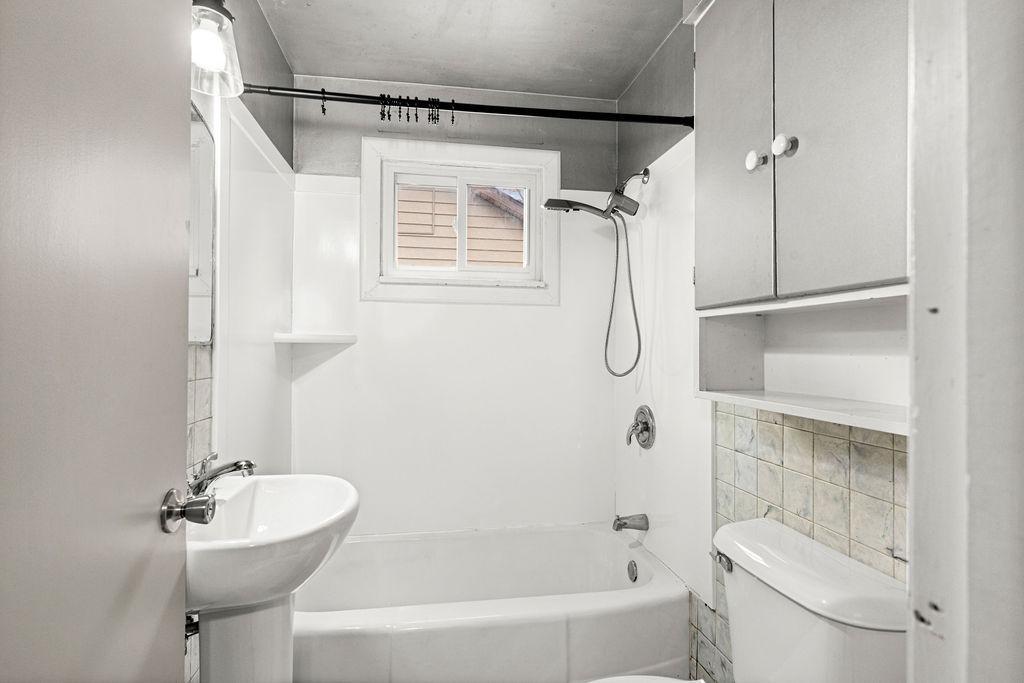5915 Grand Avenue Property Photo 16