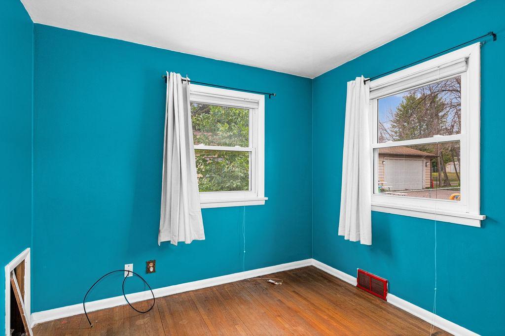 5915 Grand Avenue Property Photo 17