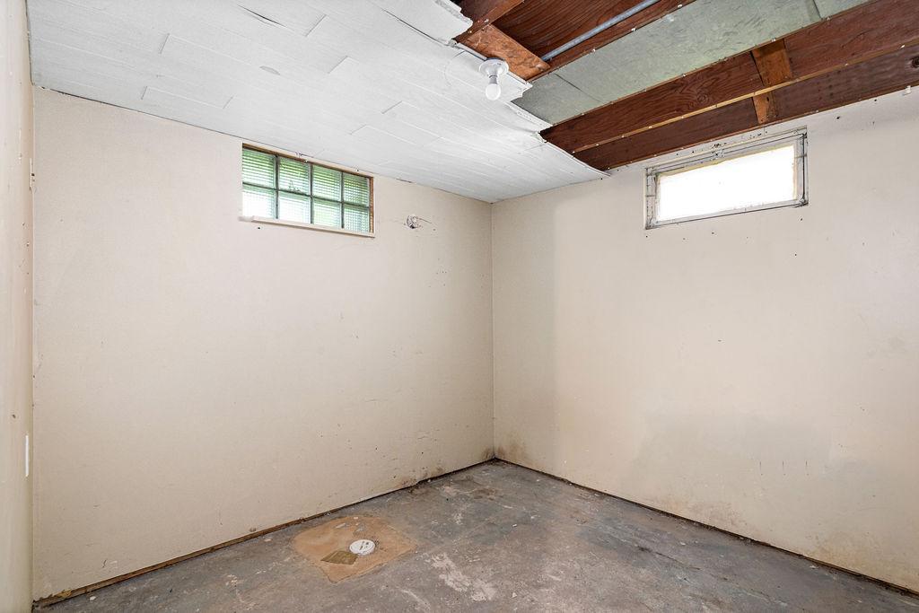 5915 Grand Avenue Property Photo 23