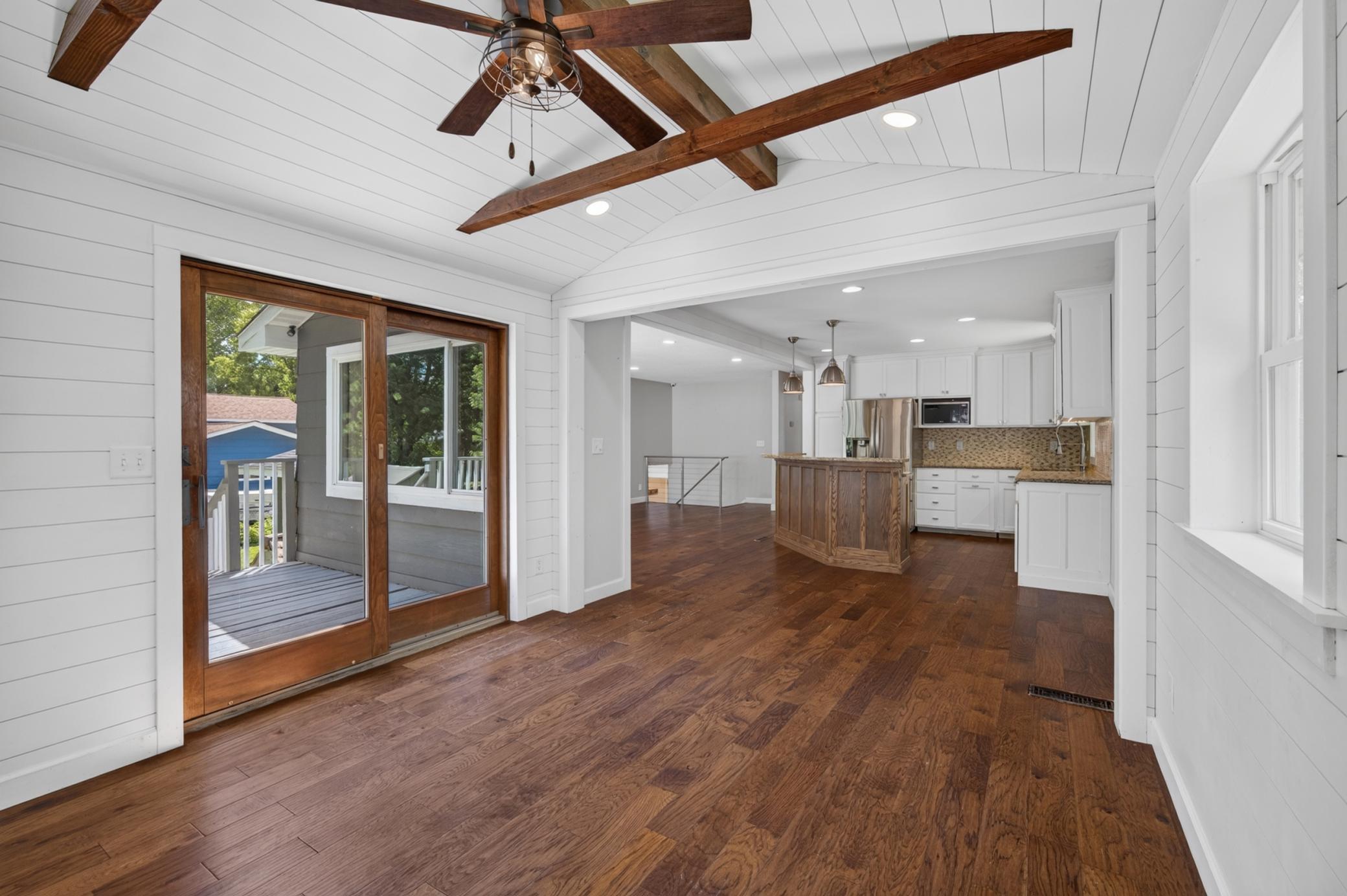 2421 4th Street Property Photo 10