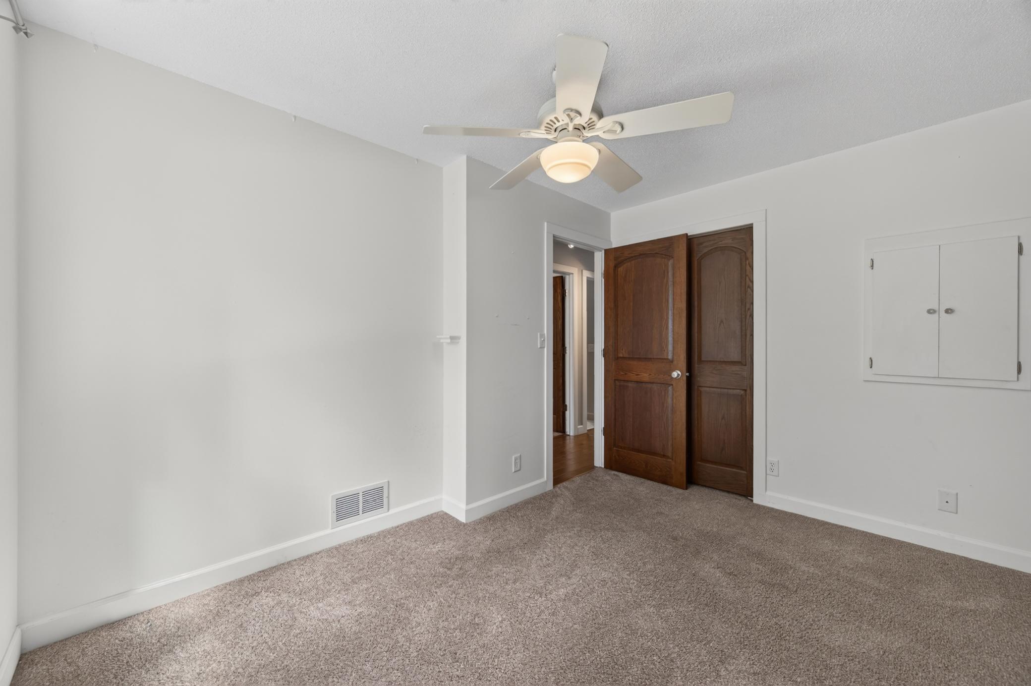 2421 4th Street Property Photo 14