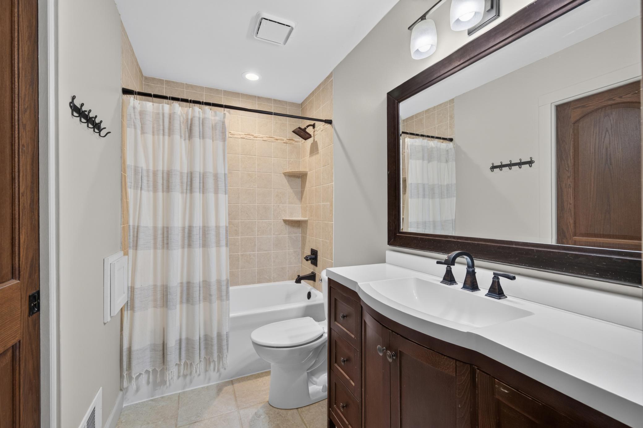 2421 4th Street Property Photo 15