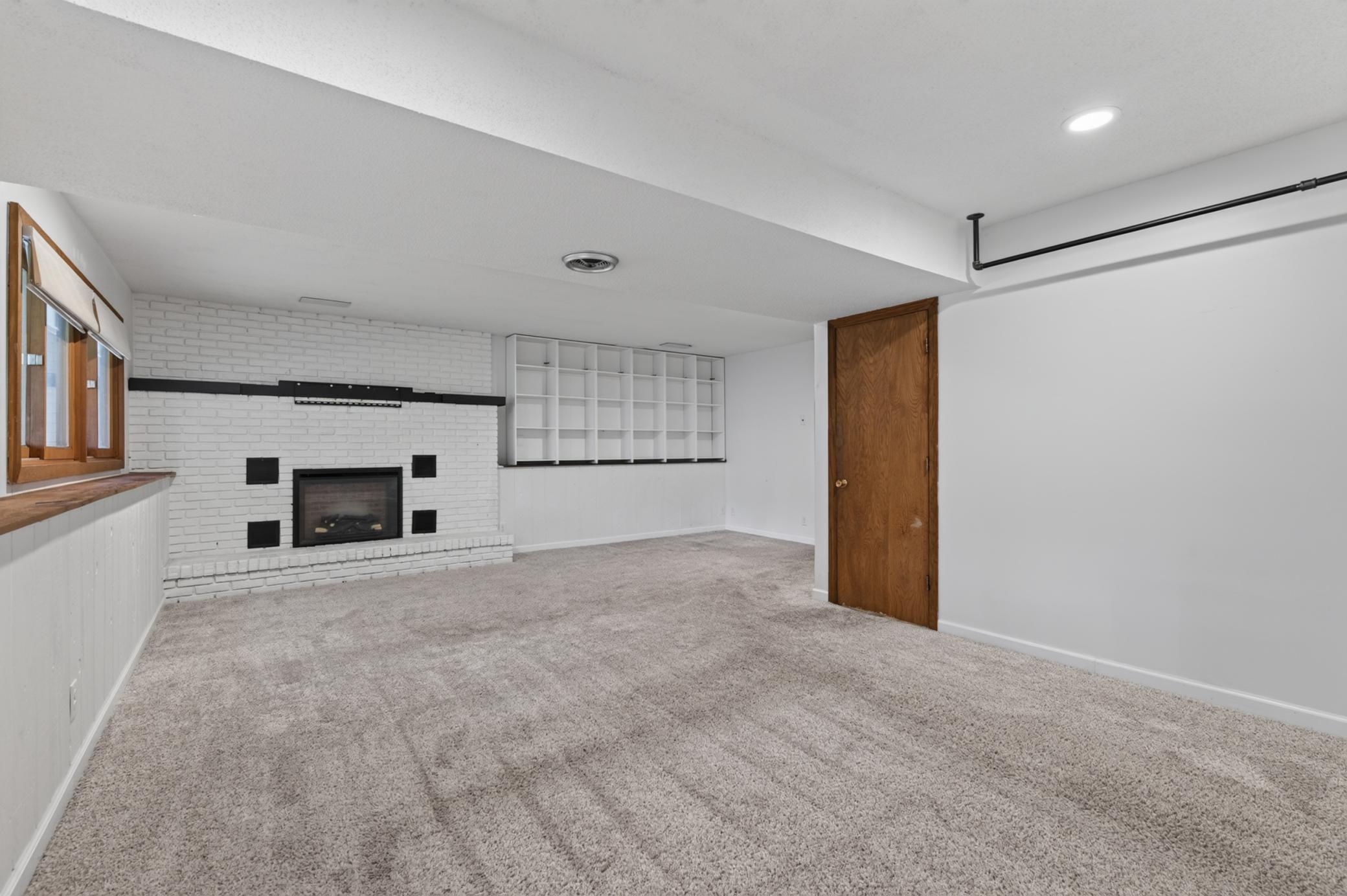 2421 4th Street Property Photo 17