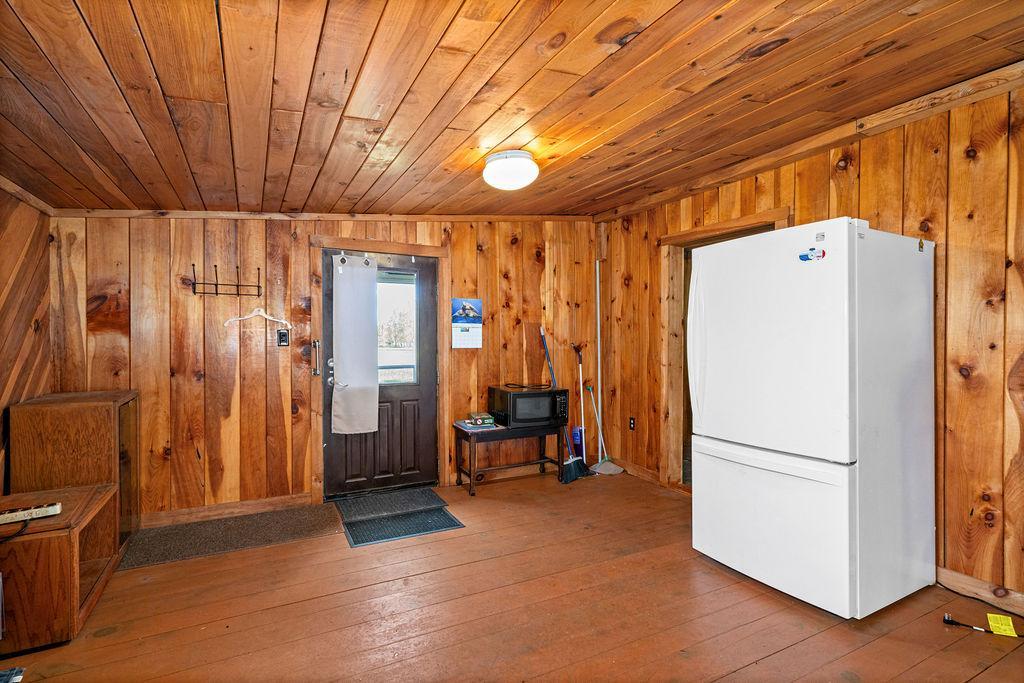 2088 County Road 142 Property Photo 9