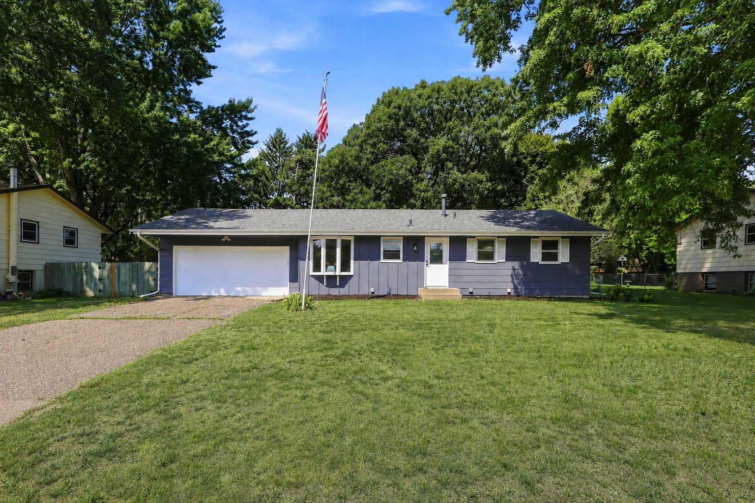 4841 105th Lane Ne Property Photo 1