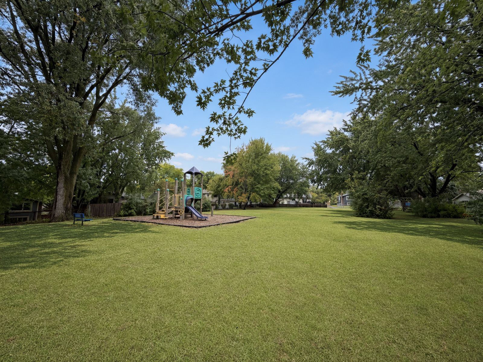 1013 Robinhood Place Property Photo 41