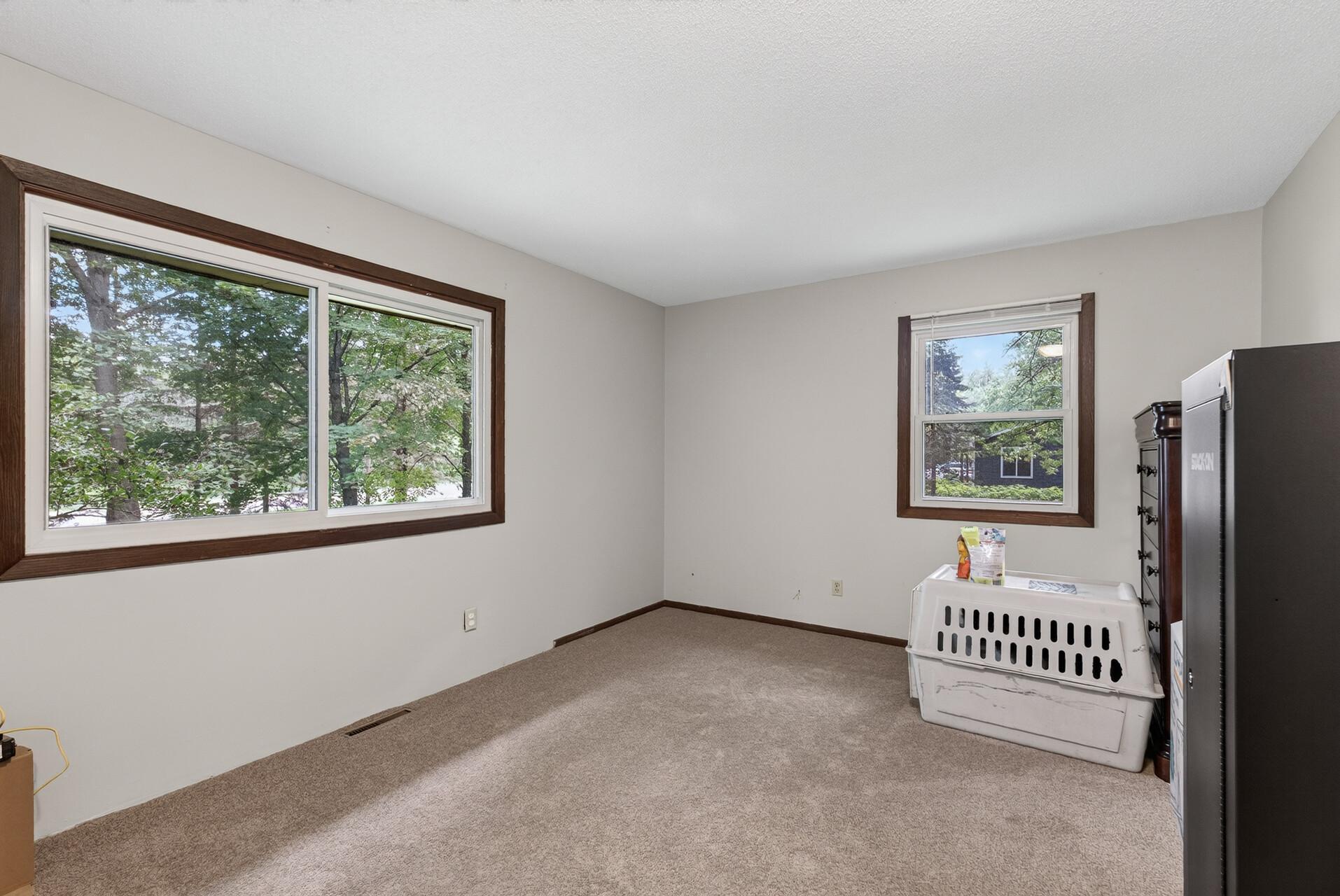 10761 Crow Hassan Park Road Property Photo 9