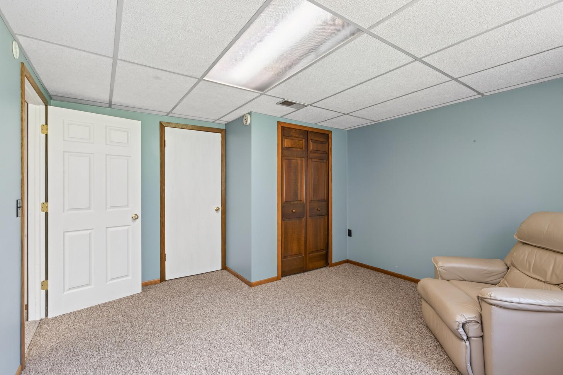 10761 Crow Hassan Park Road Property Photo 18
