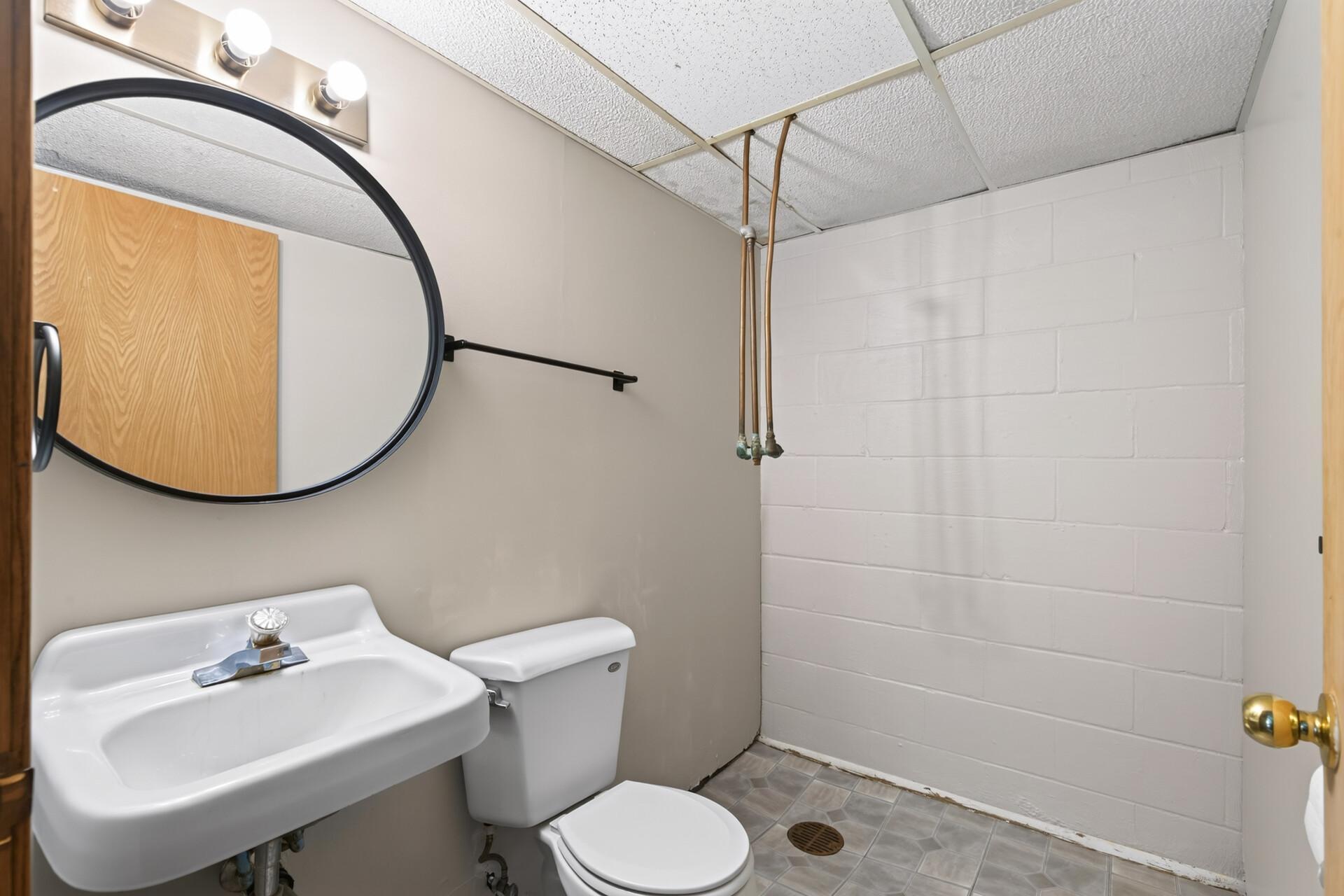 10761 Crow Hassan Park Road Property Photo 20