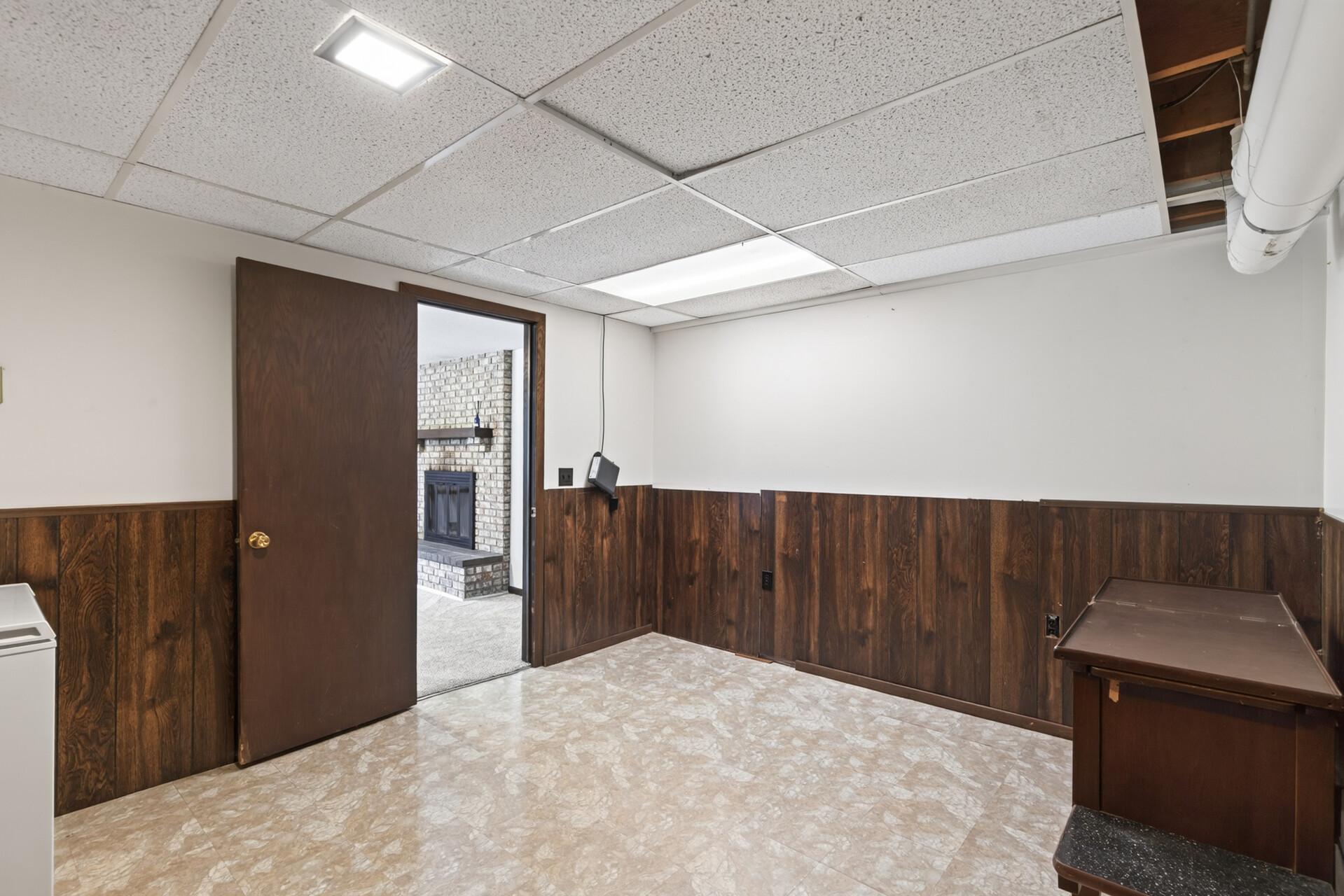 10761 Crow Hassan Park Road Property Photo 22