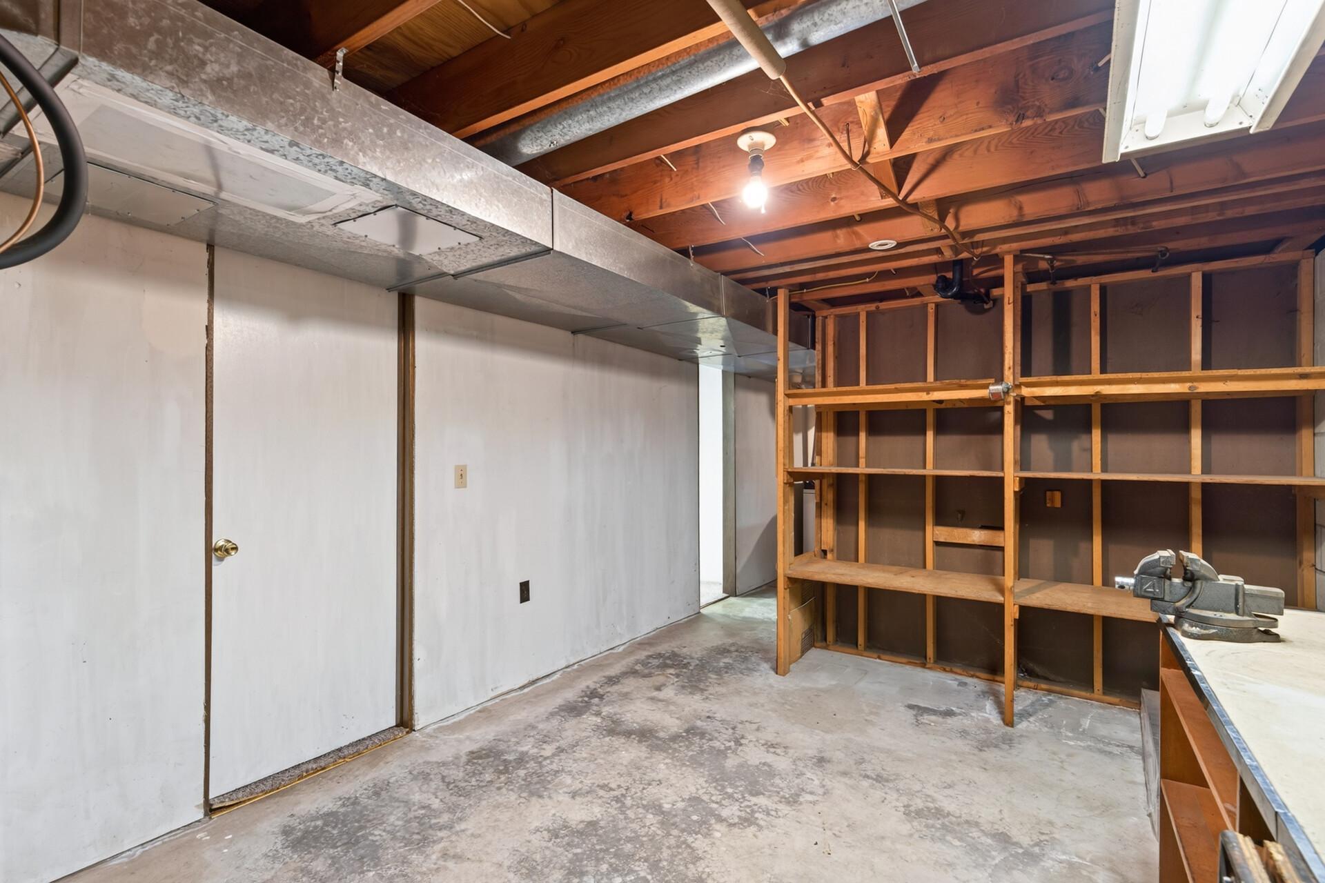 10761 Crow Hassan Park Road Property Photo 24