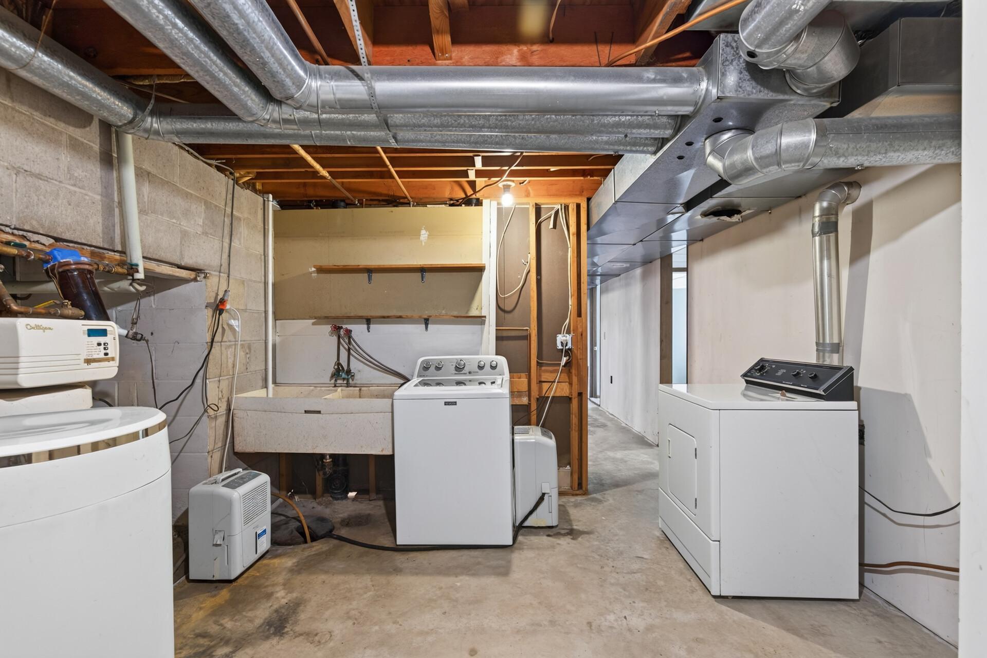 10761 Crow Hassan Park Road Property Photo 25
