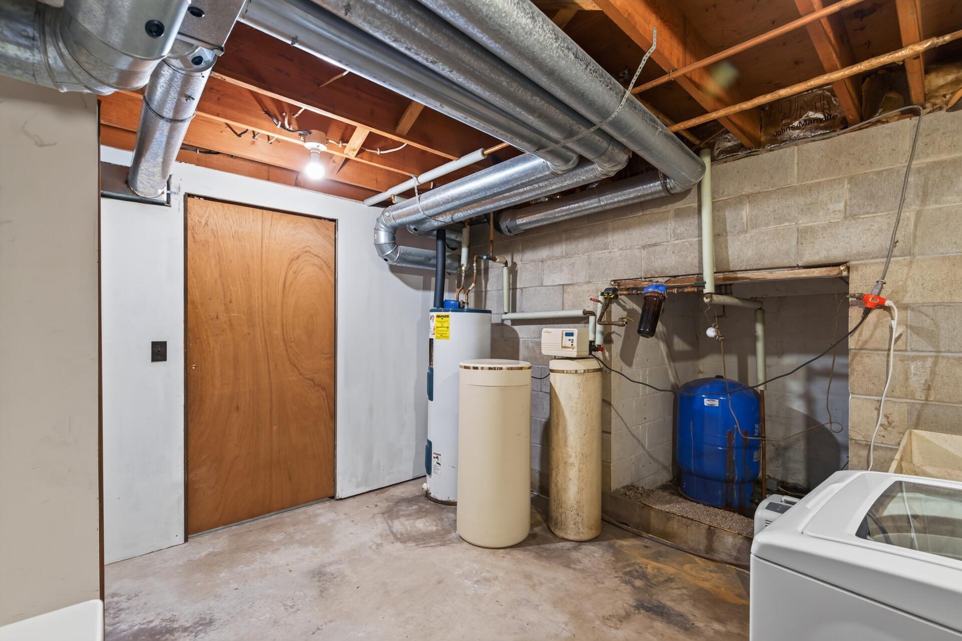 10761 Crow Hassan Park Road Property Photo 26