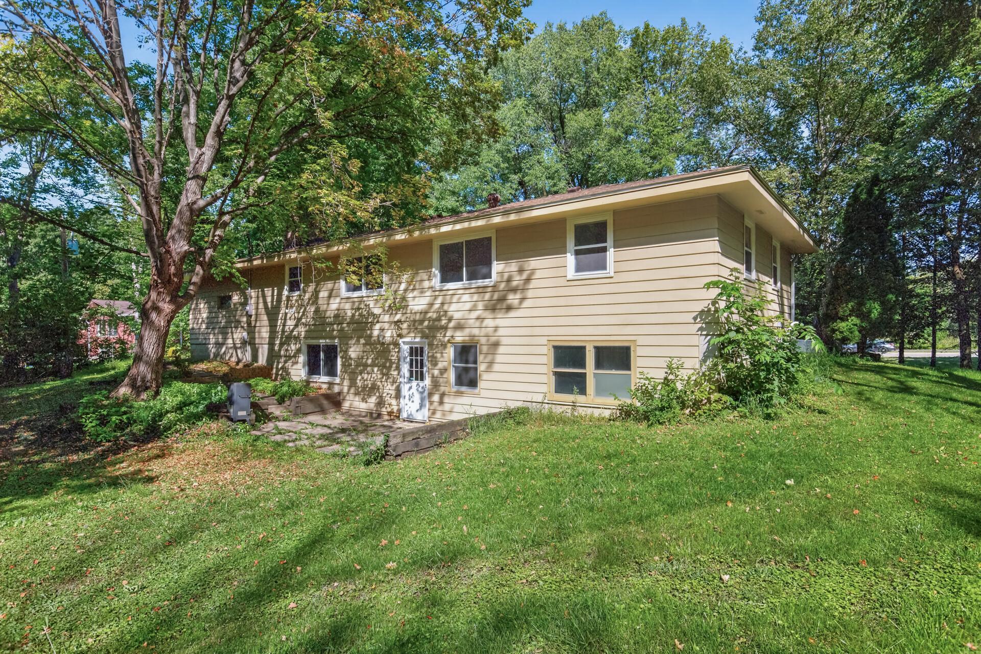 10761 Crow Hassan Park Road Property Photo 28