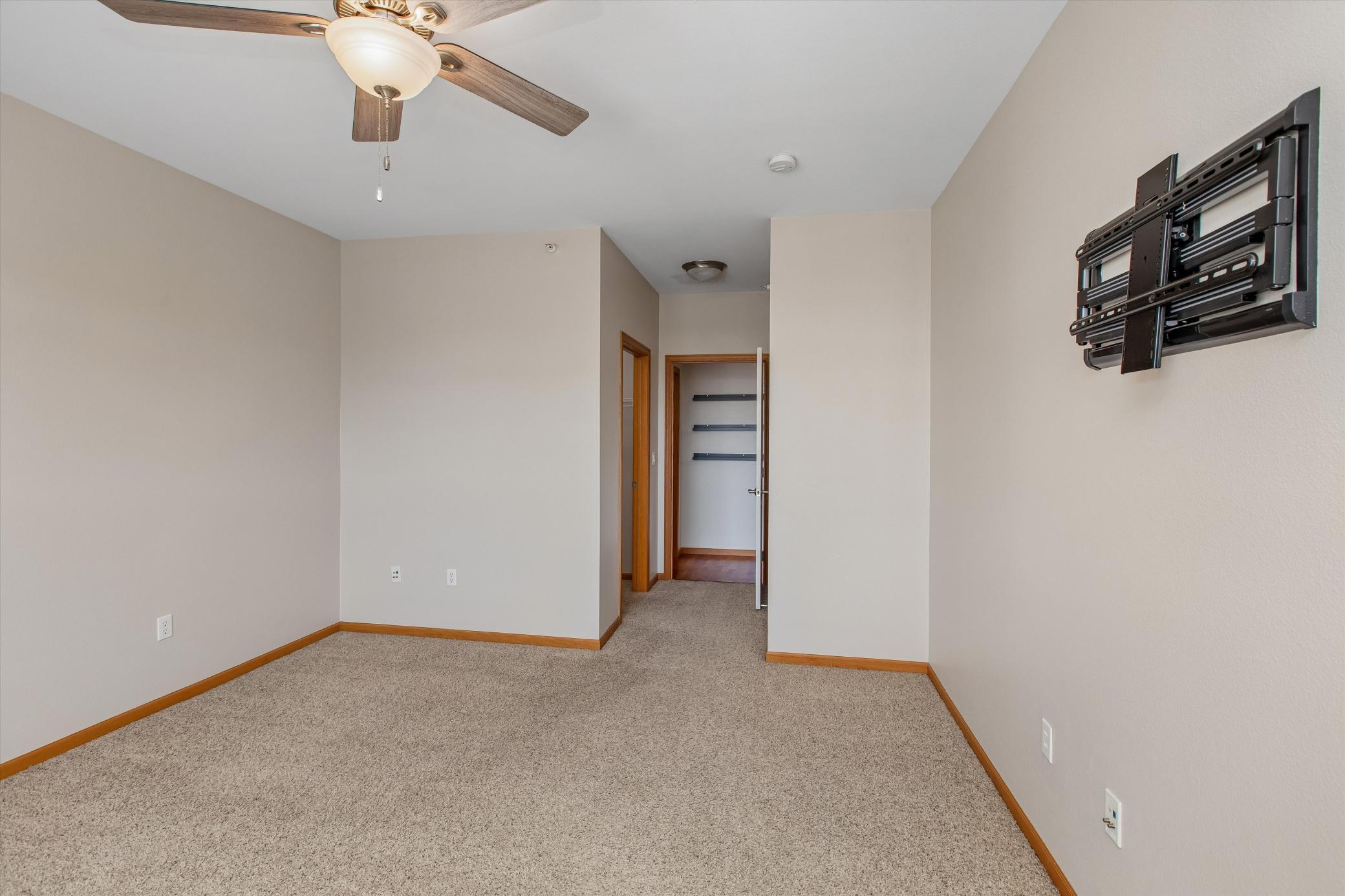 12501 Nicollet Avenue 425 Property Photo 9