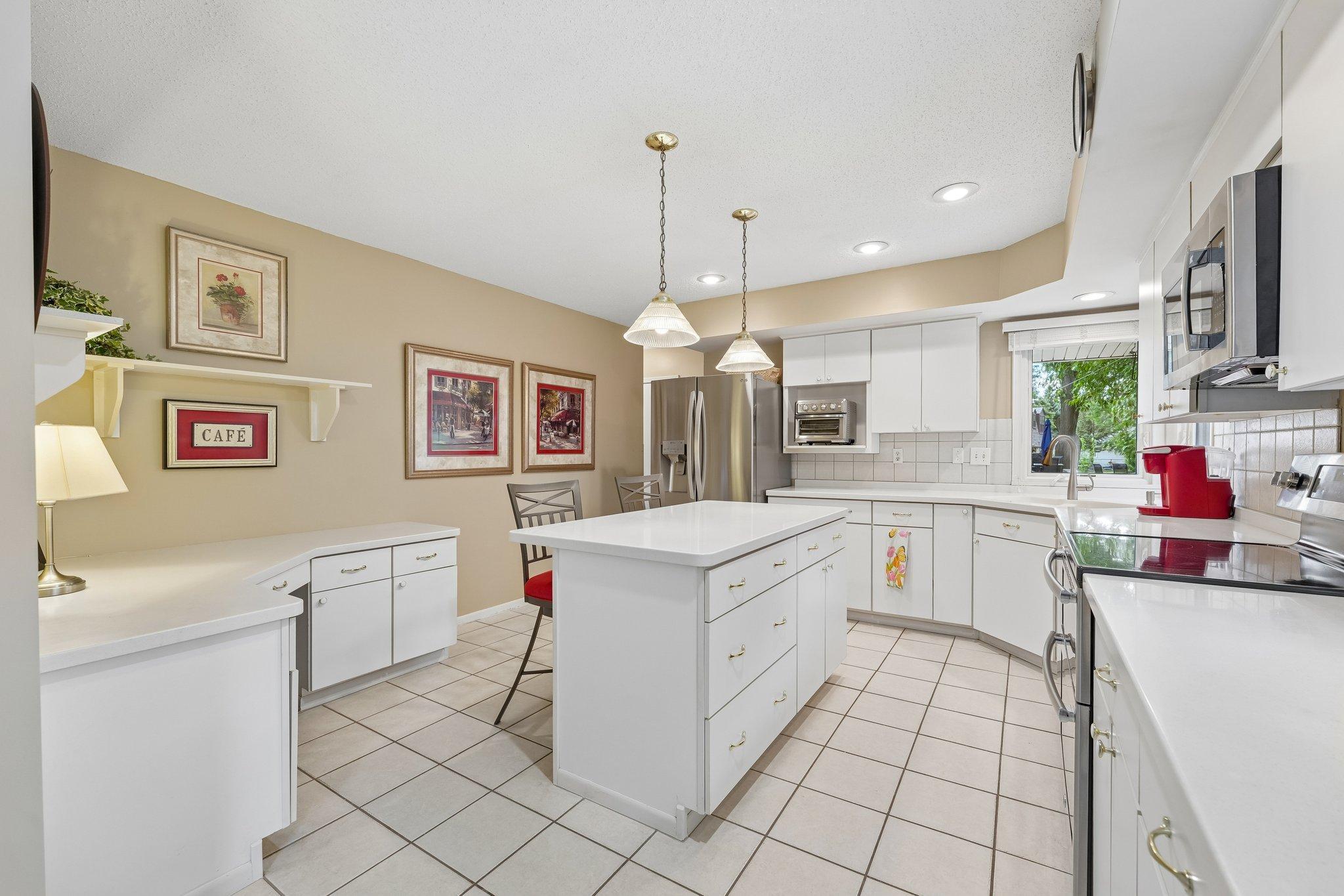 9632 Oxborough Road Property Photo 15