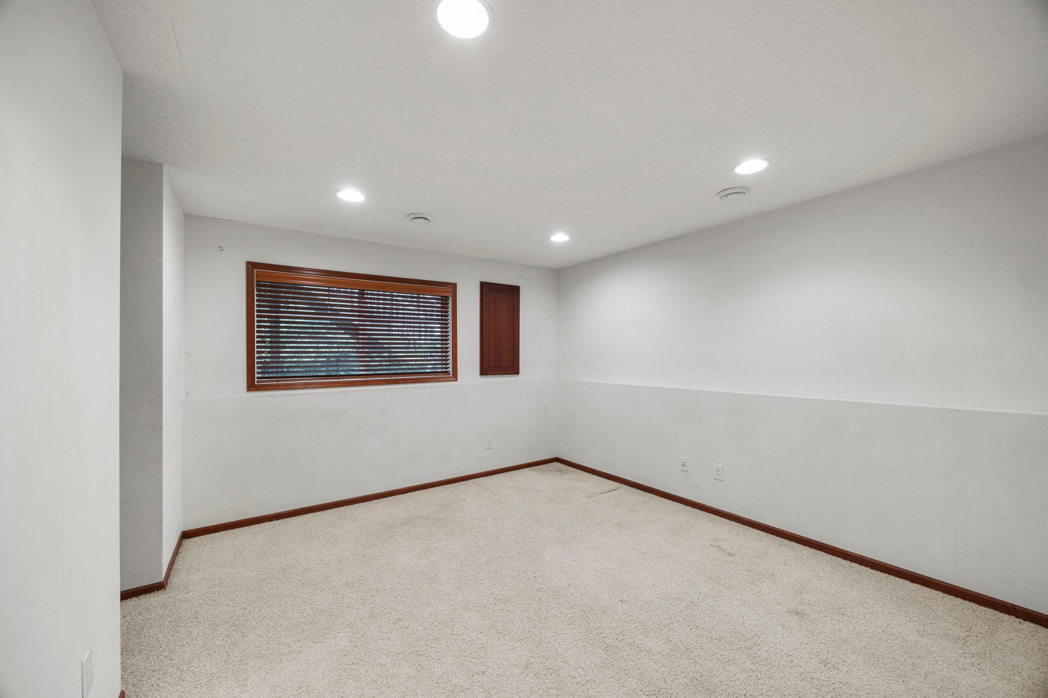 4022 Cedar Grove Lane Property Photo 8