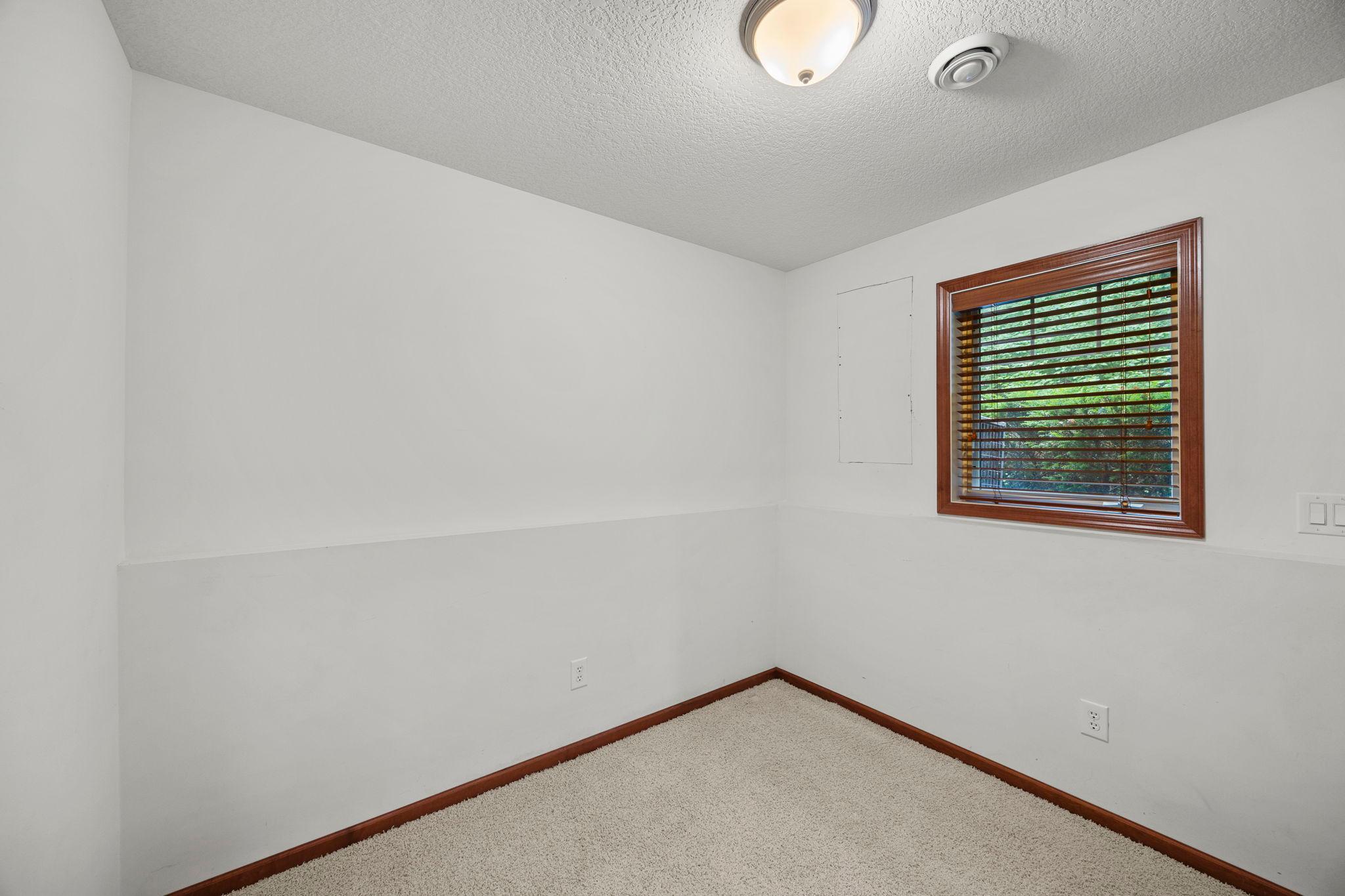 4022 Cedar Grove Lane Property Photo 12