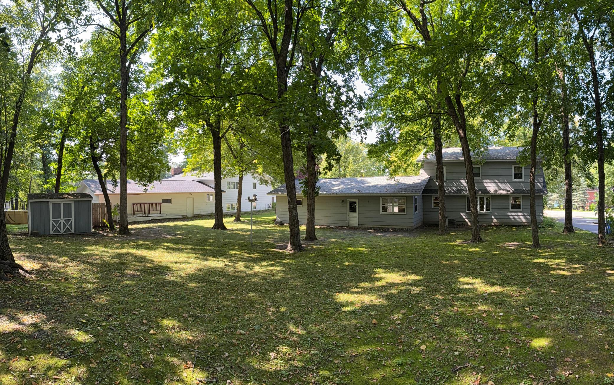 1583 E Shore Drive Property Photo 11