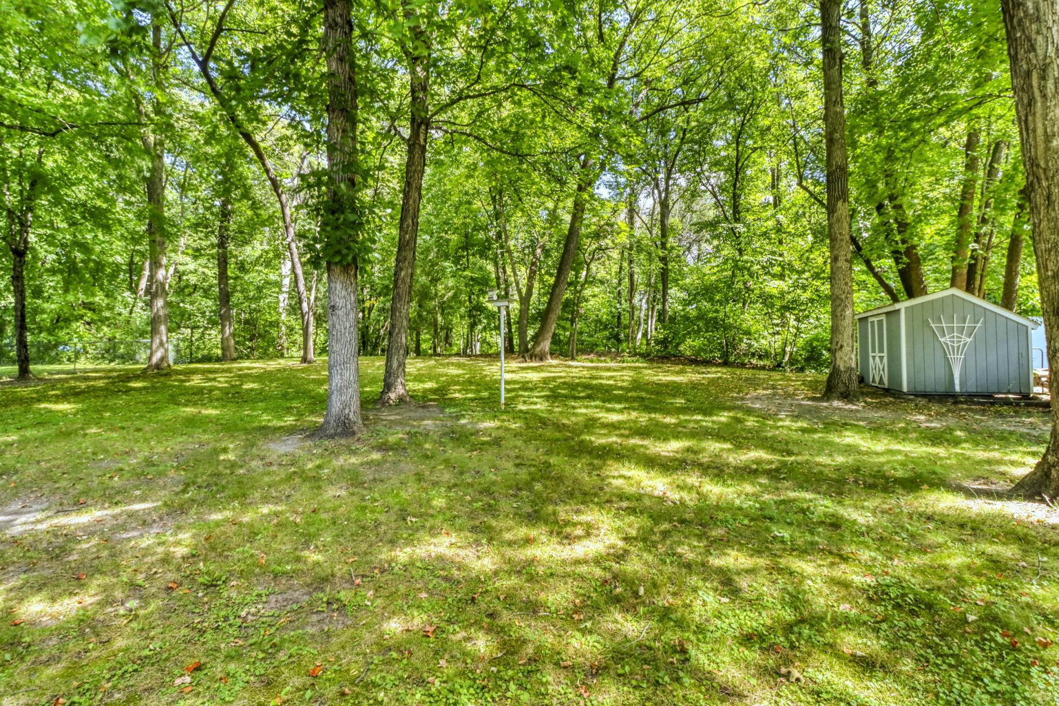 1583 E Shore Drive Property Photo 15
