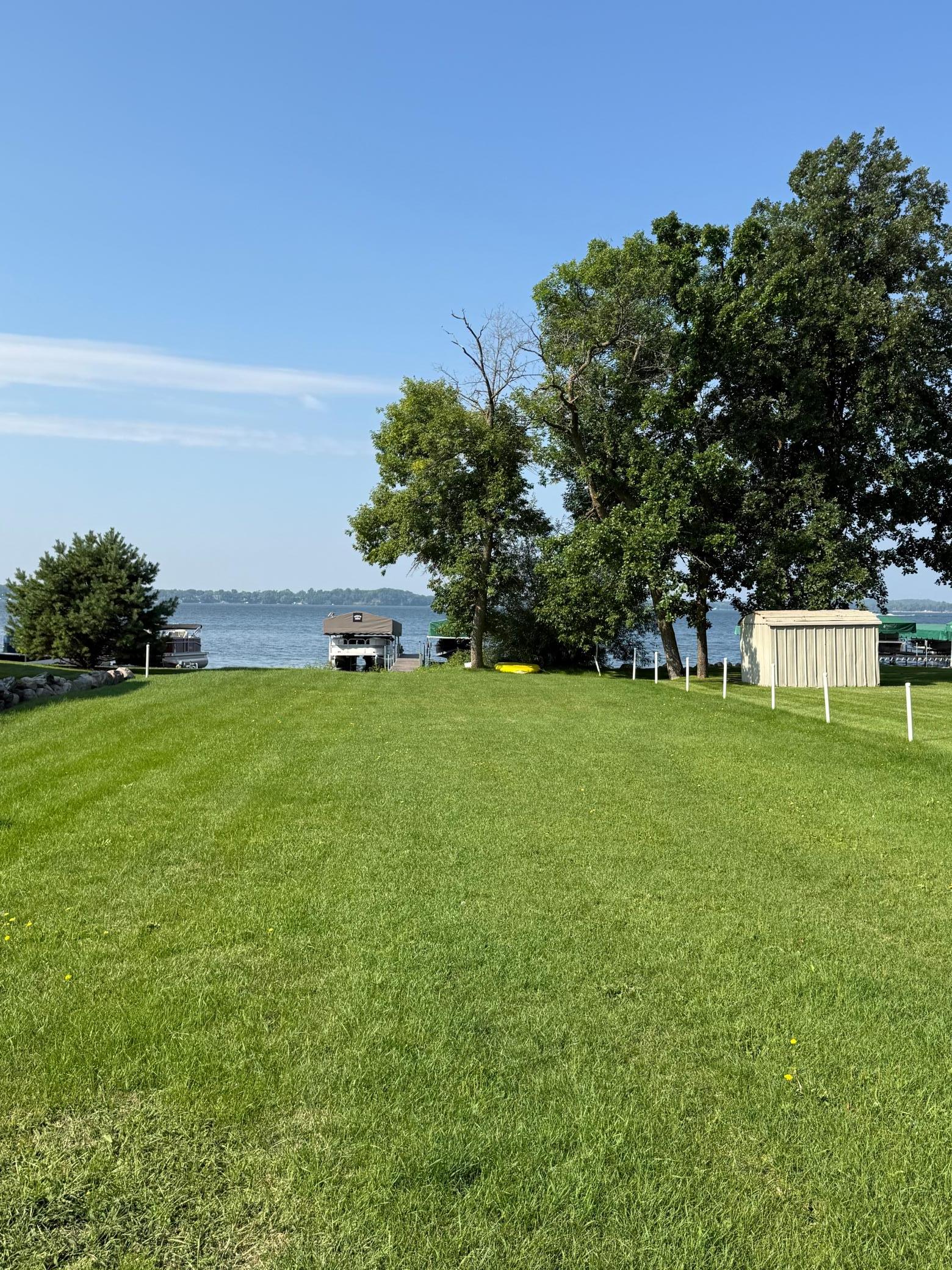 1583 E Shore Drive Property Photo 20