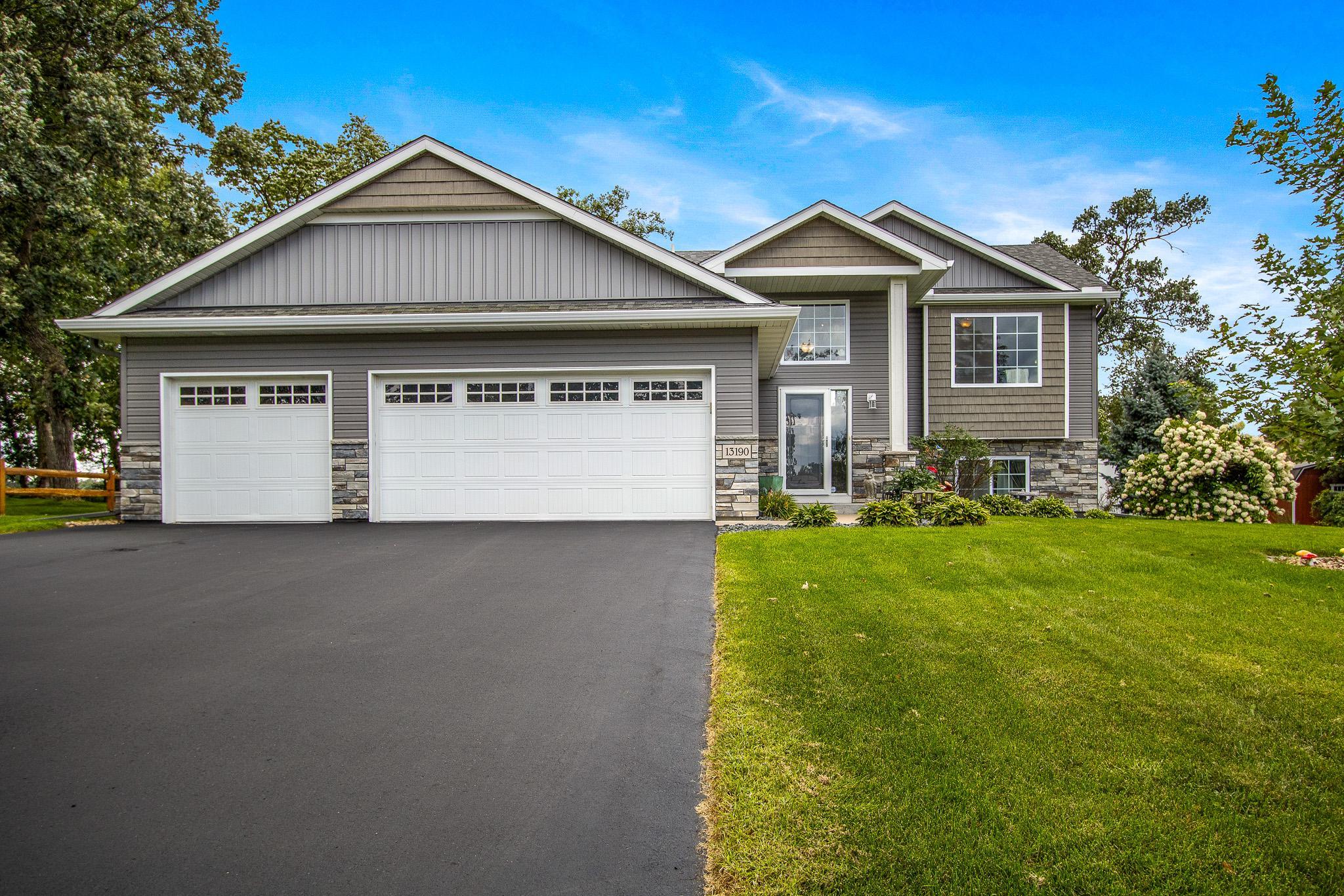 13190 10th Circle S Property Photo 1