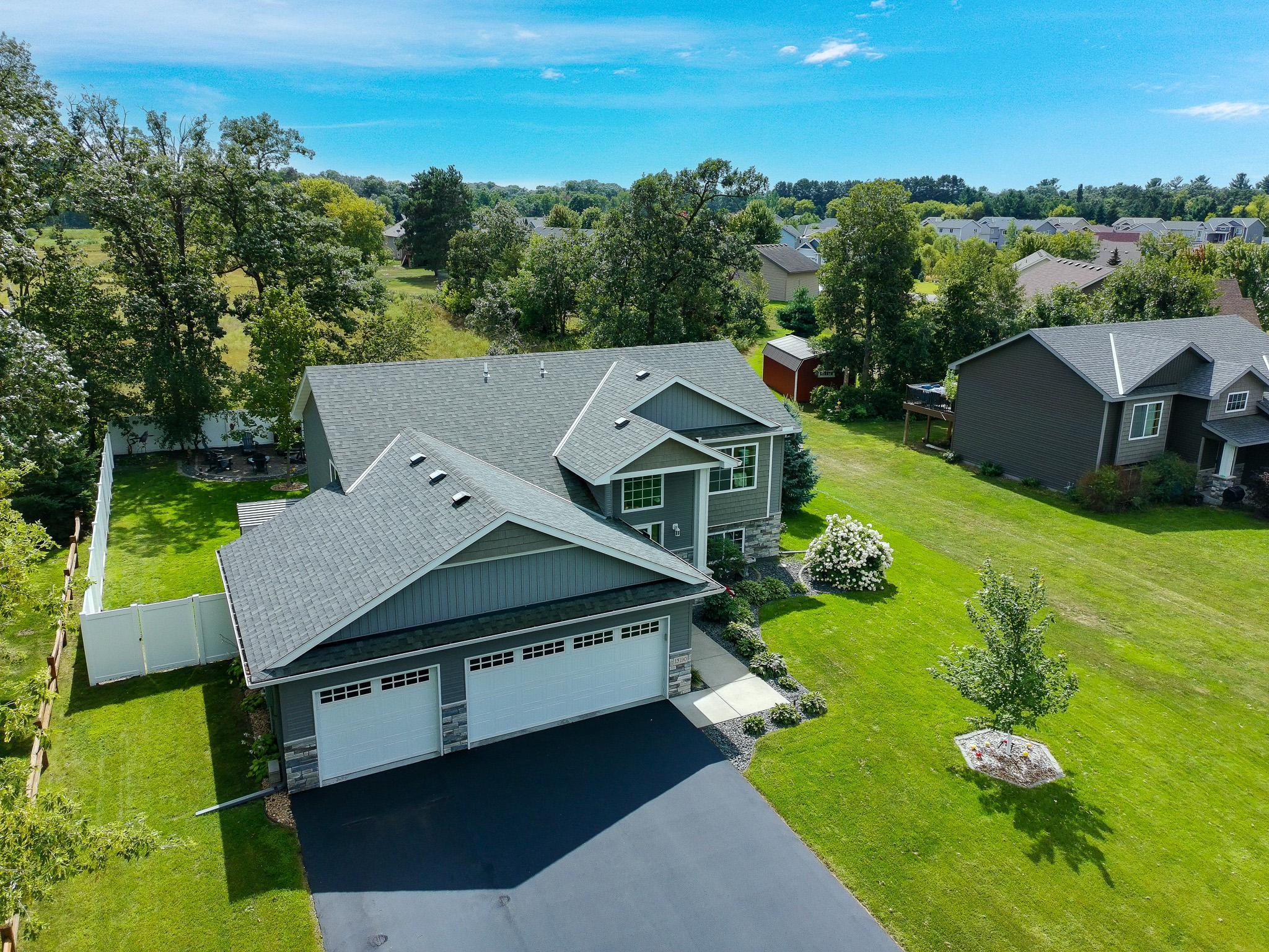 13190 10th Circle S Property Photo 3